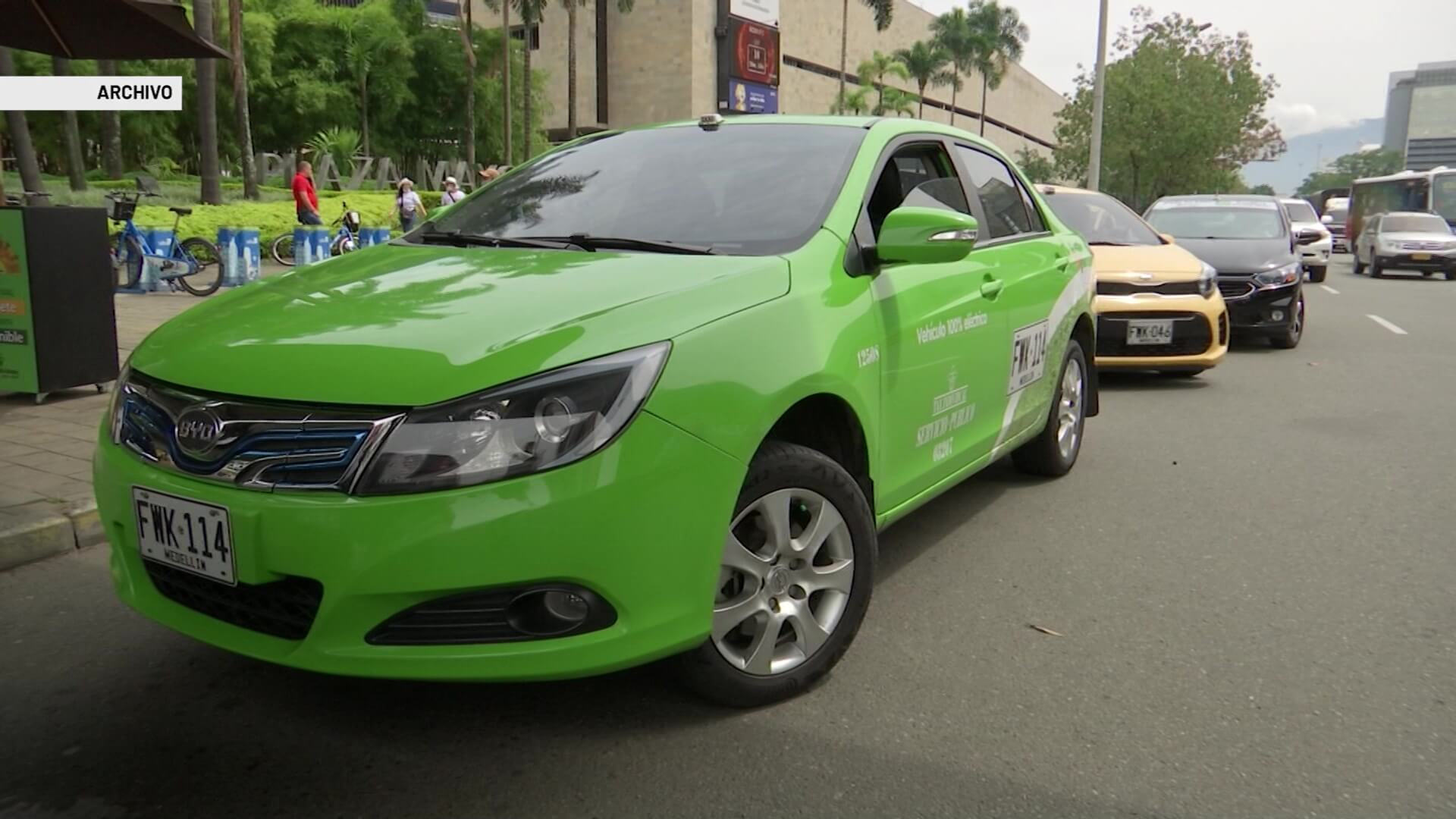 600 taxis eléctricos para Medellín