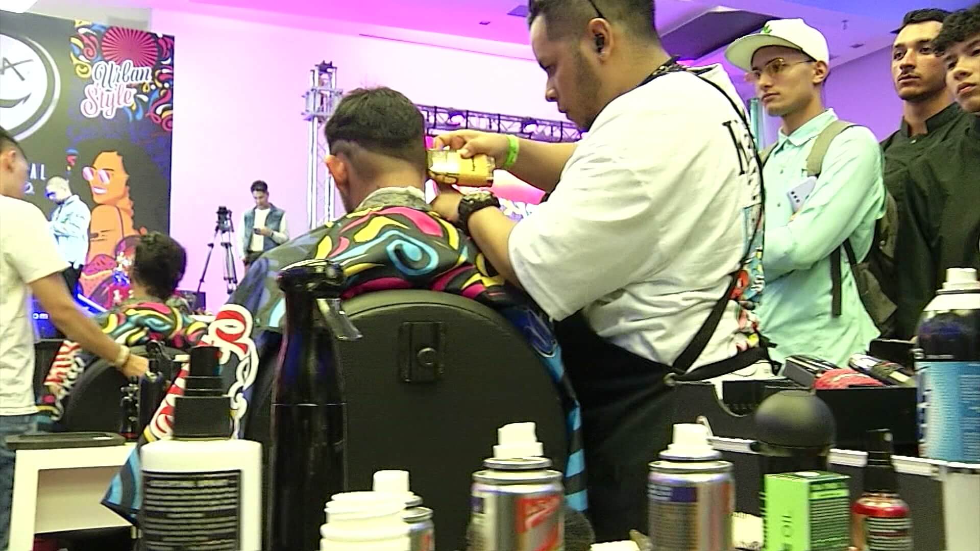 Encuentro internacional de barberos en Medellín