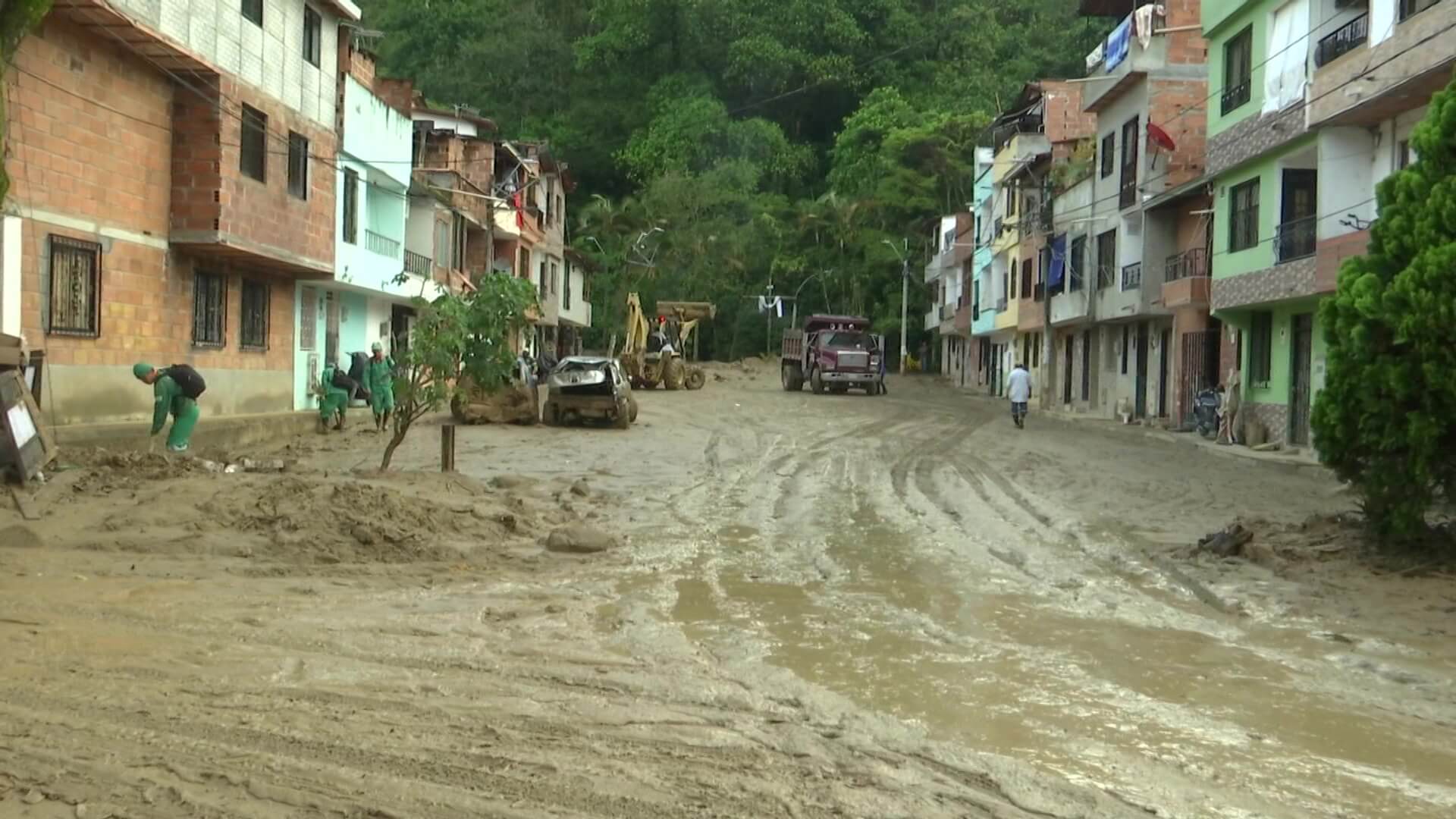 Investigan causas de emergencia en Villa Lía