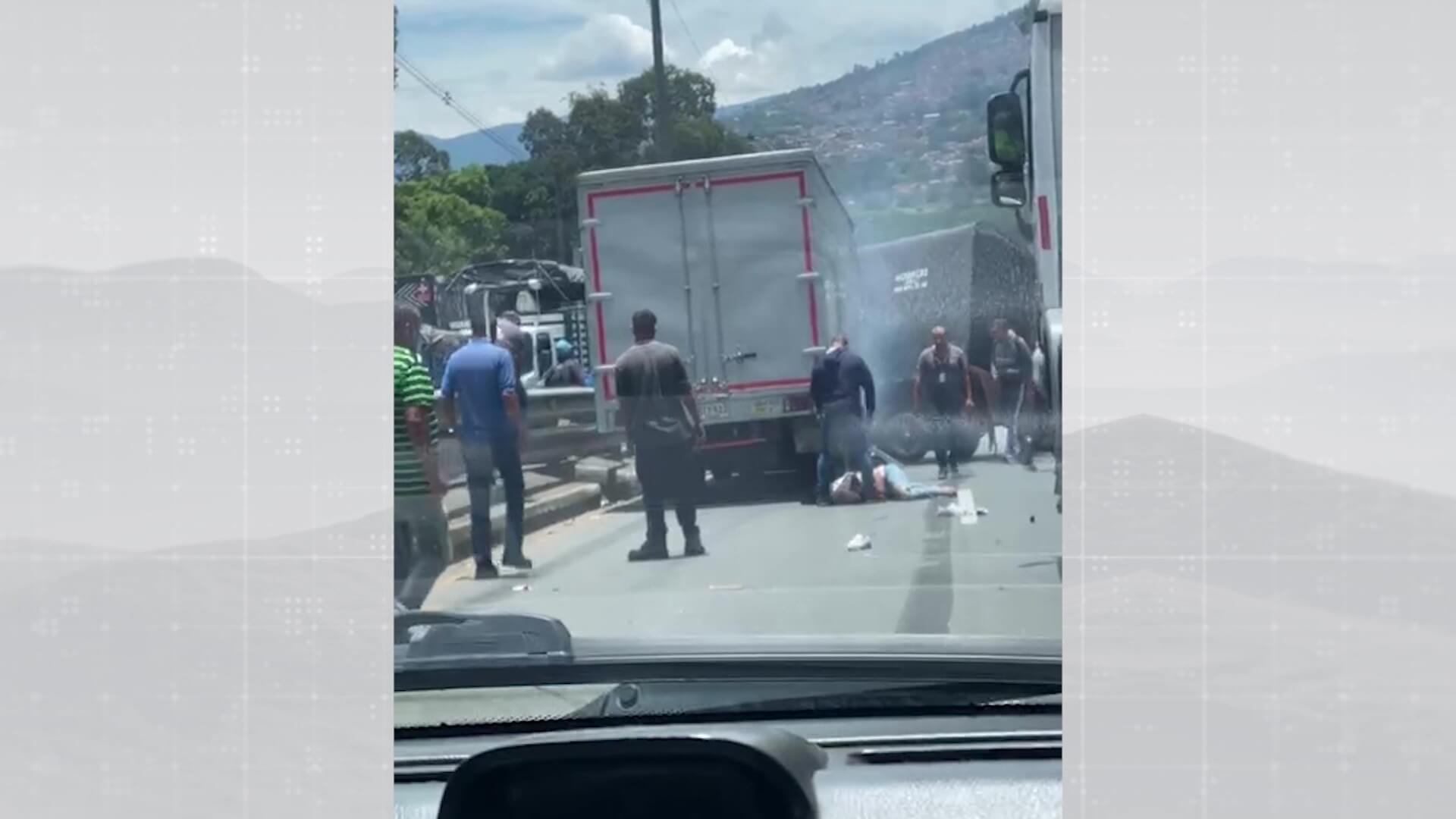 Mujer herida en autopista Medellín-Bogotá