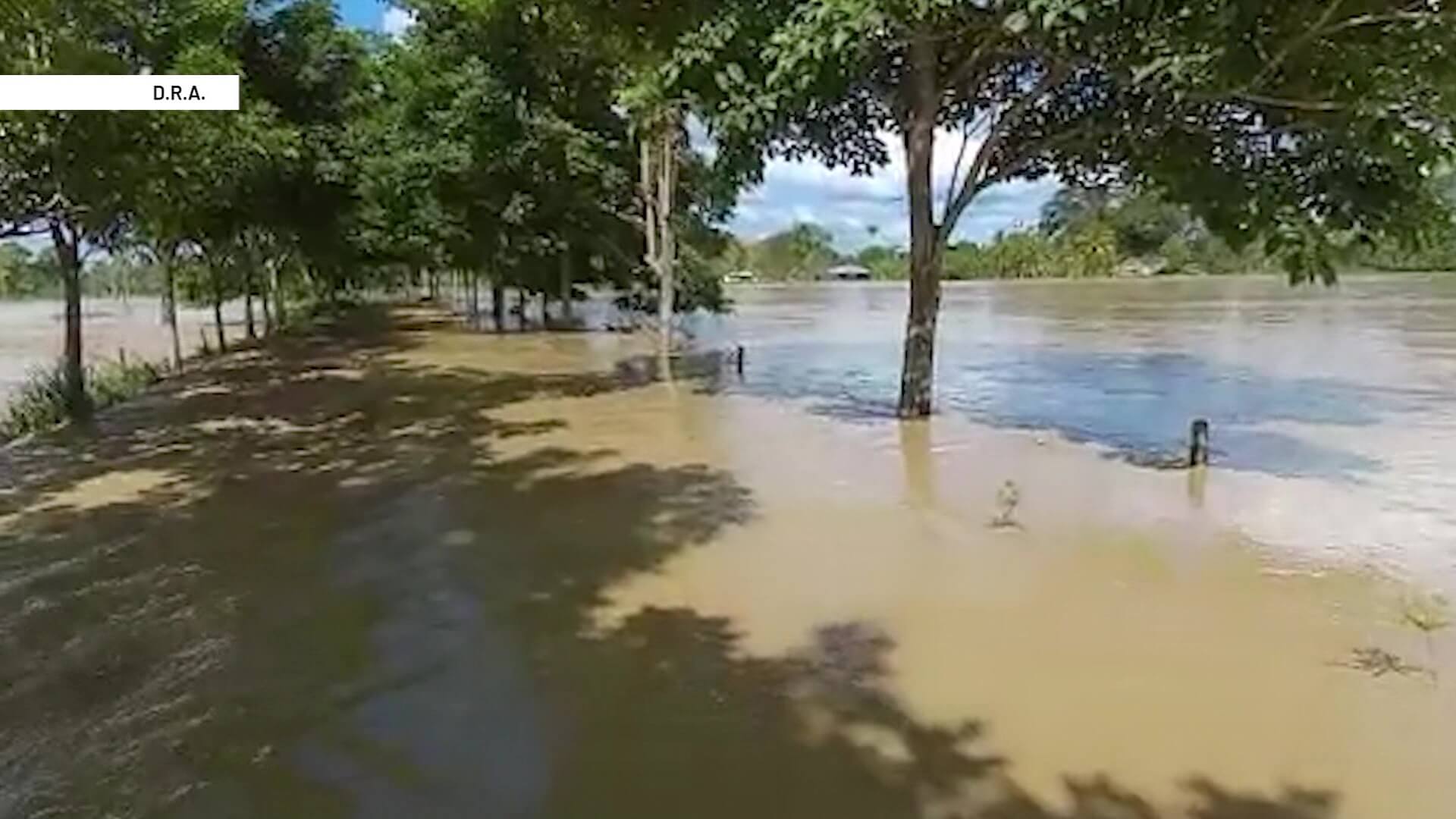 Sin agua potable por daño en tubería