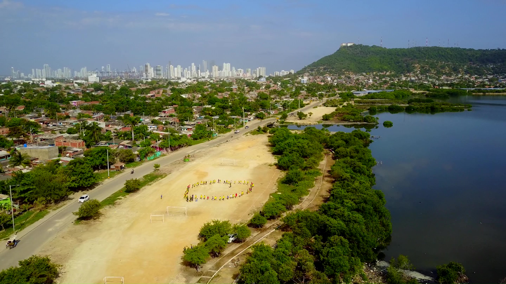 Estreno, ‘Una cancha llamada Colombia’