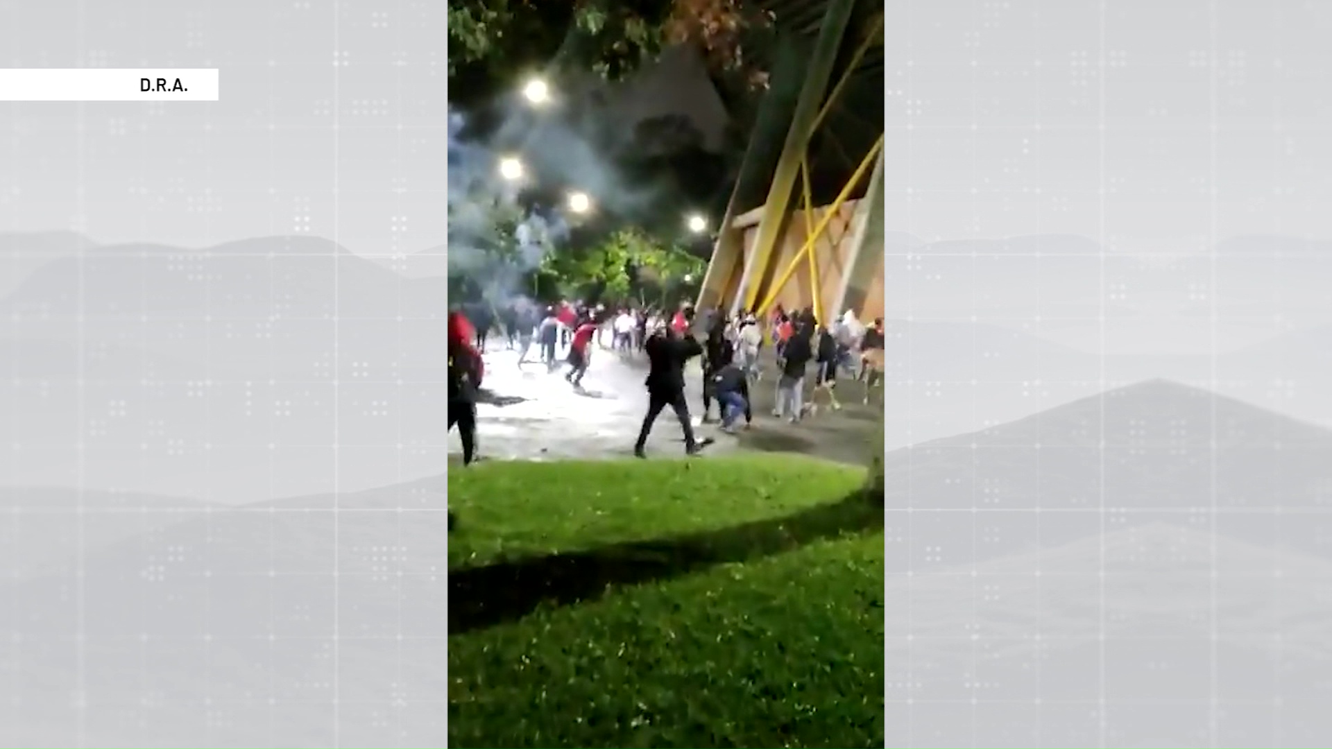 Disturbios en el estadio previo al clásico paisa