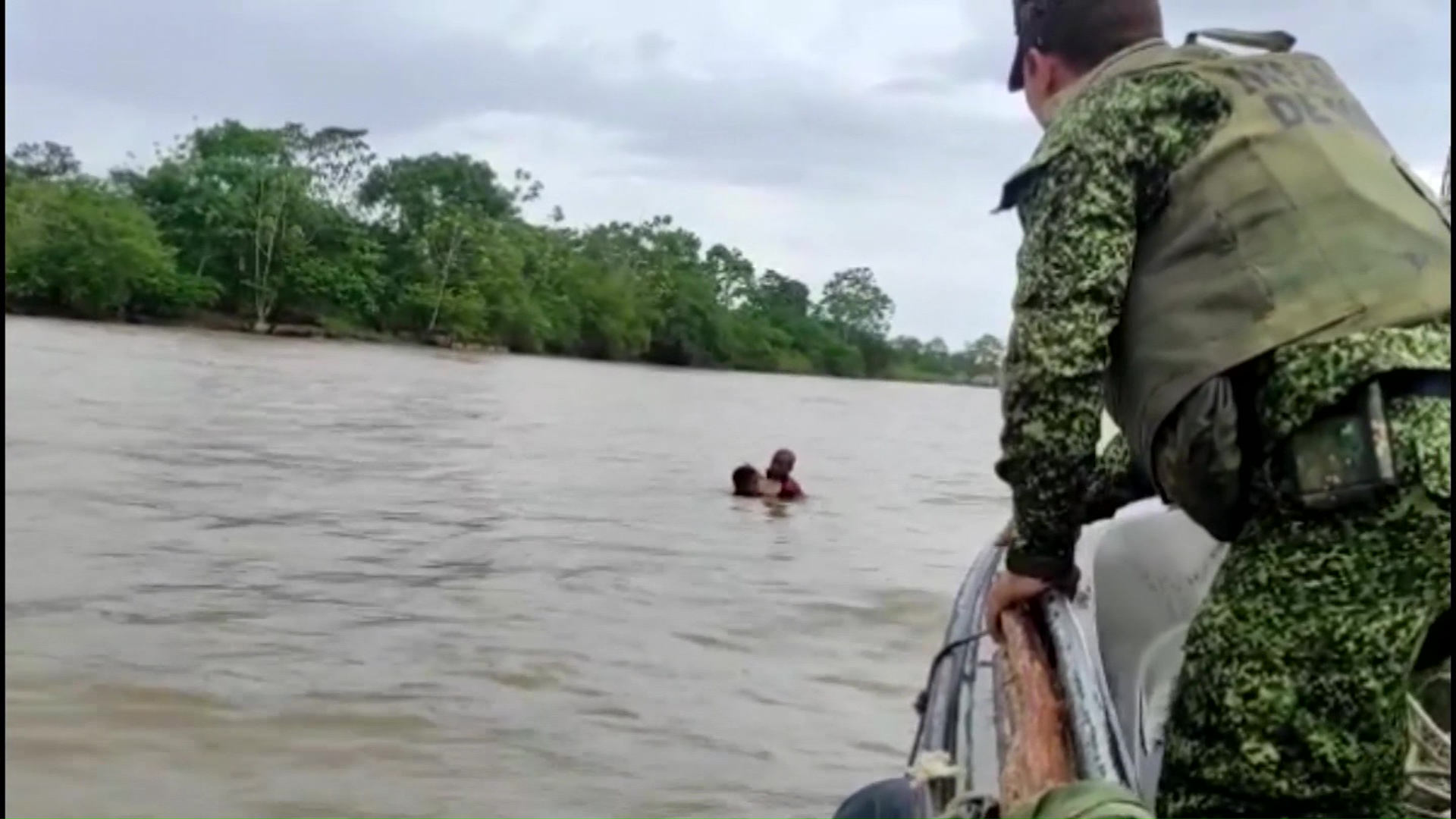 Rescatan tres niños en el Río Atrato