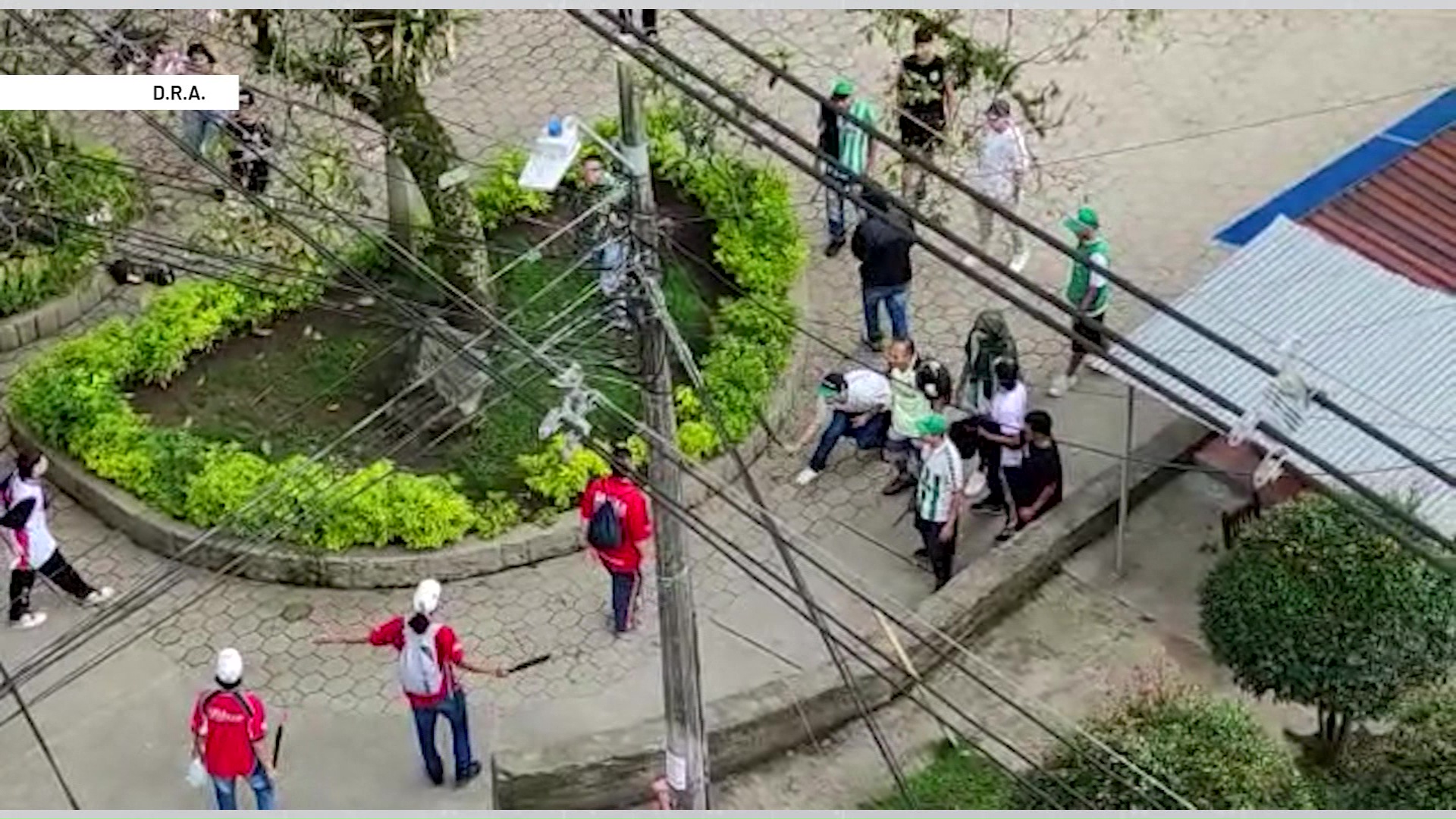 Pelea a machete entre hinchas