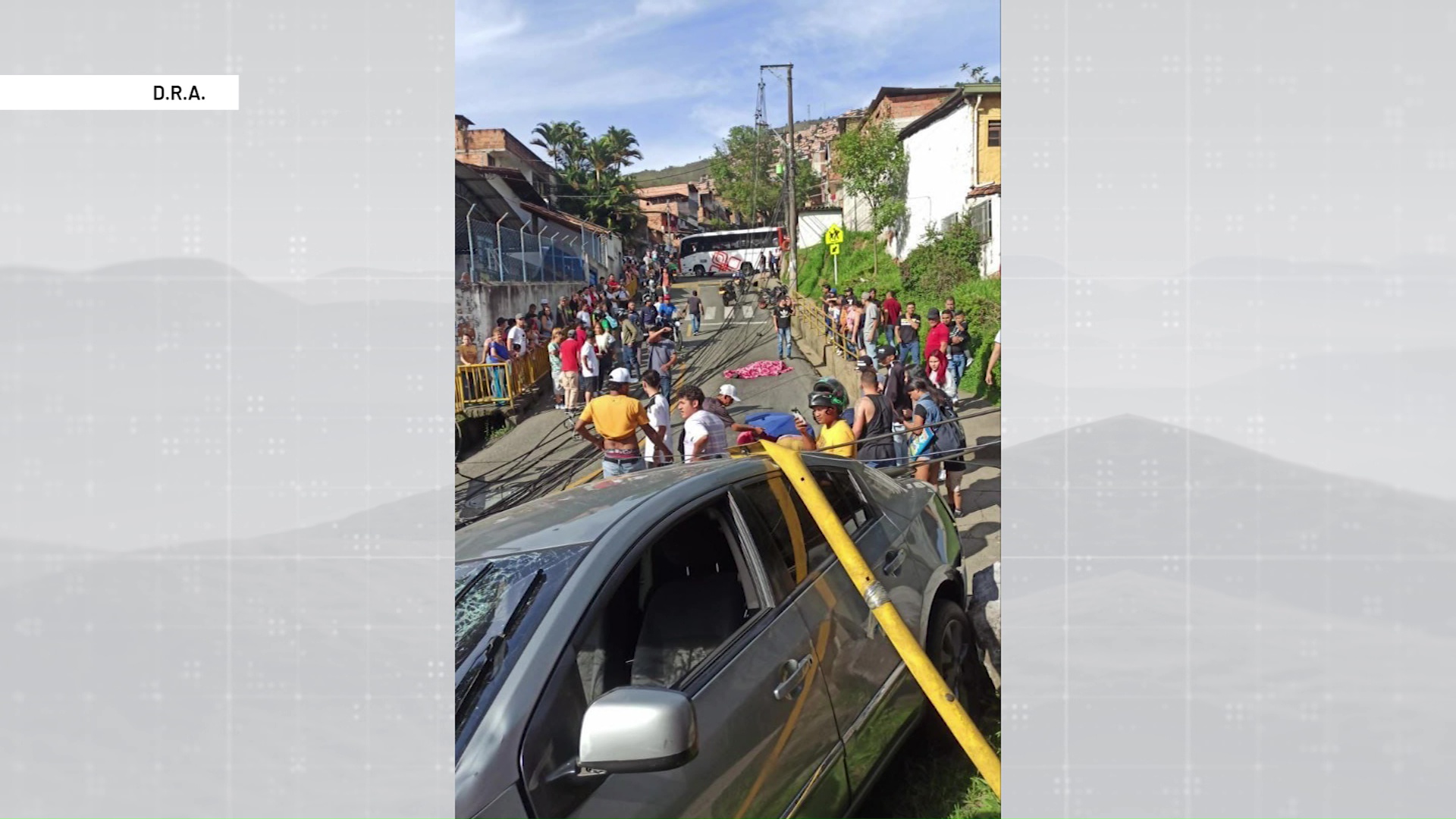 Carro sin frenos dejó un muerto y cuatro heridos