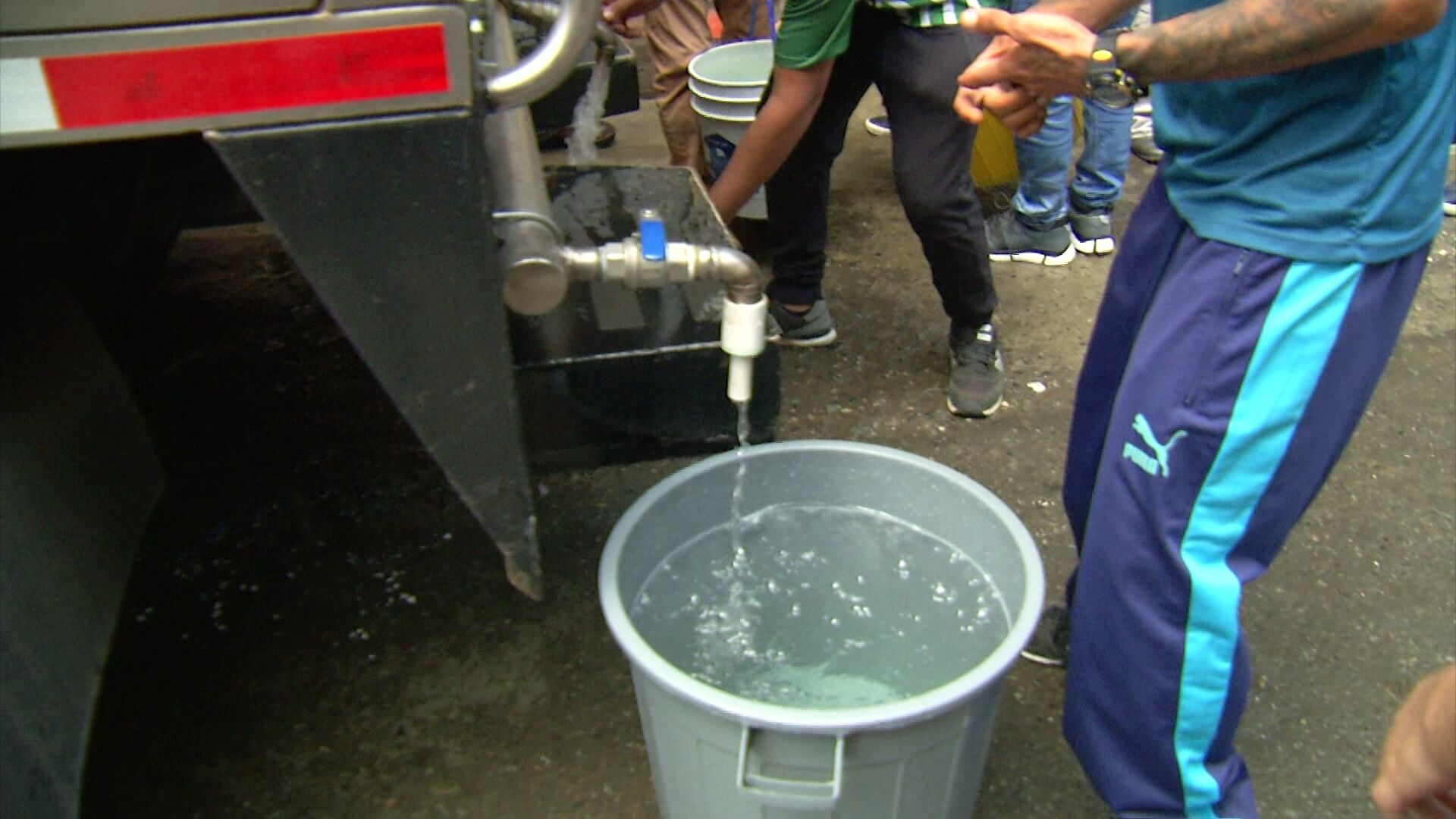 12 mil personas sin servicio de agua