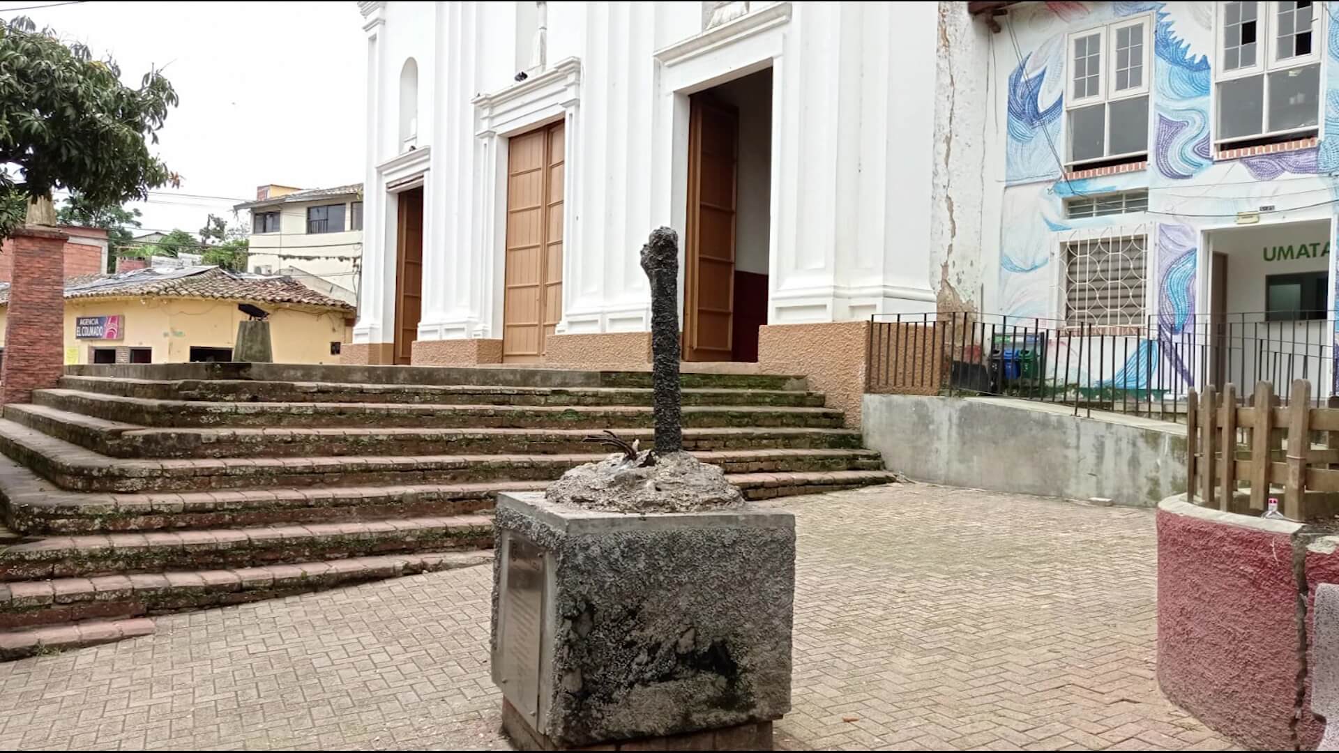 Ataque contra estatua del Cacique Buriticá