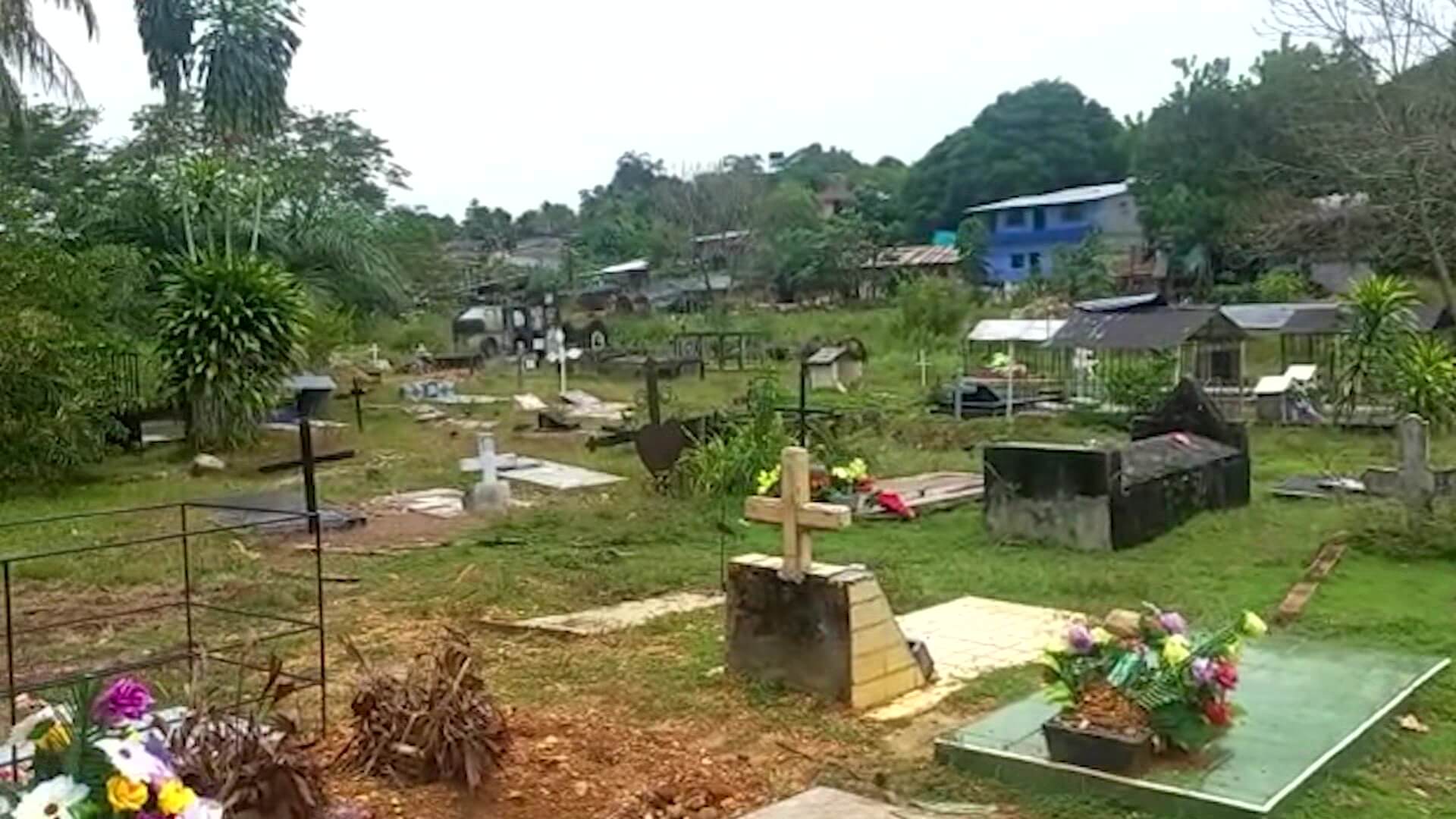 Exhumados cien cuerpos en cementerio de Ituango
