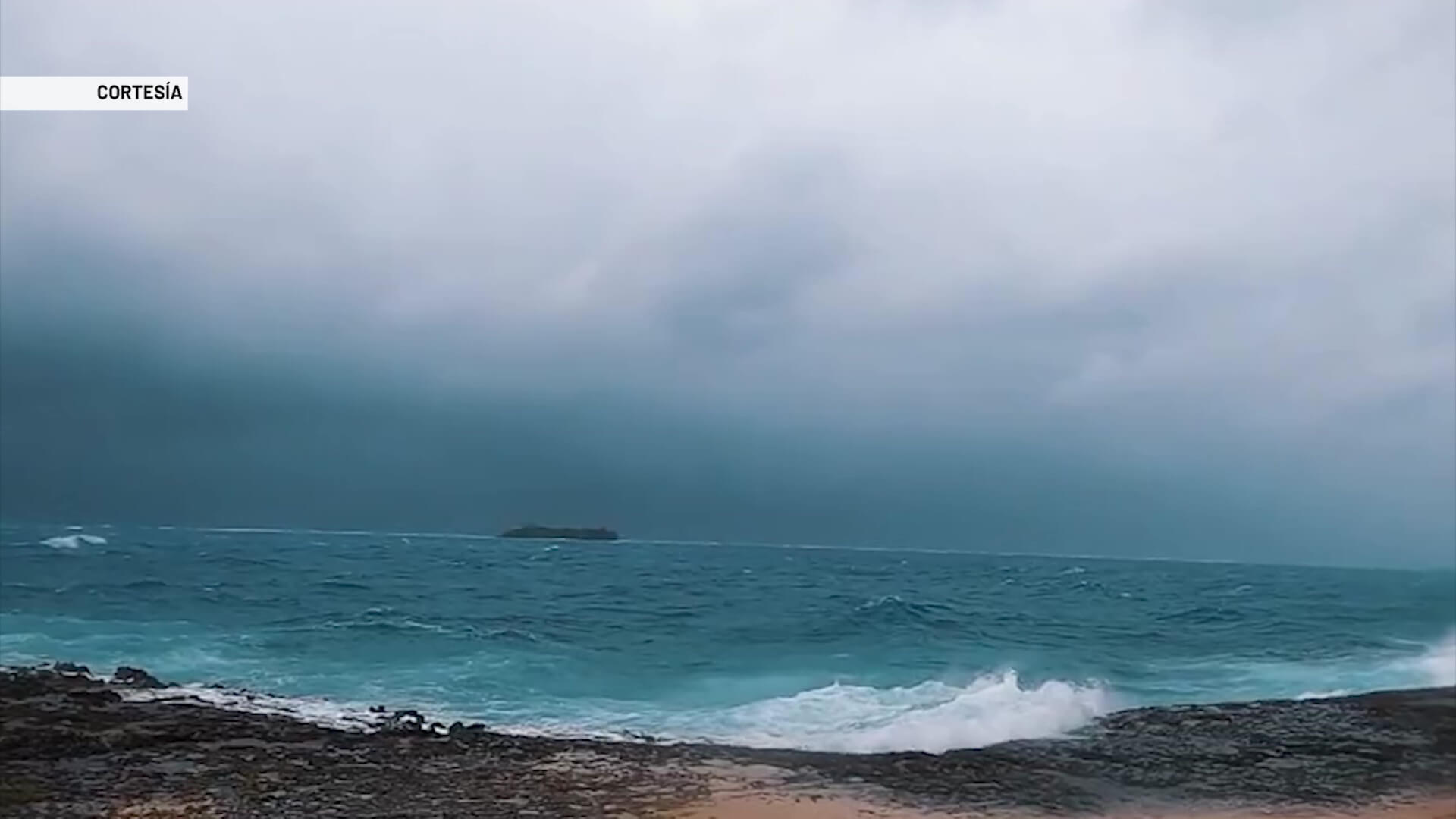 Huracán Julia se aleja de San Andrés