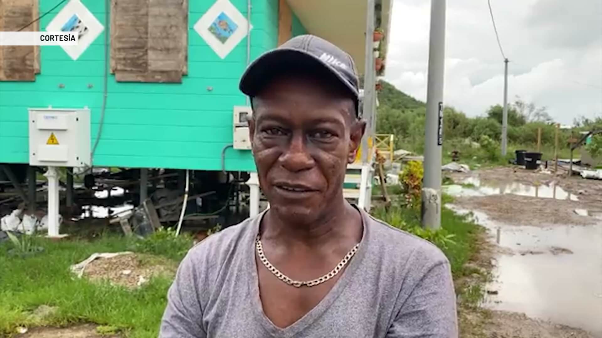 Petro anuncia reparaciones a la comunidad de San Andrés
