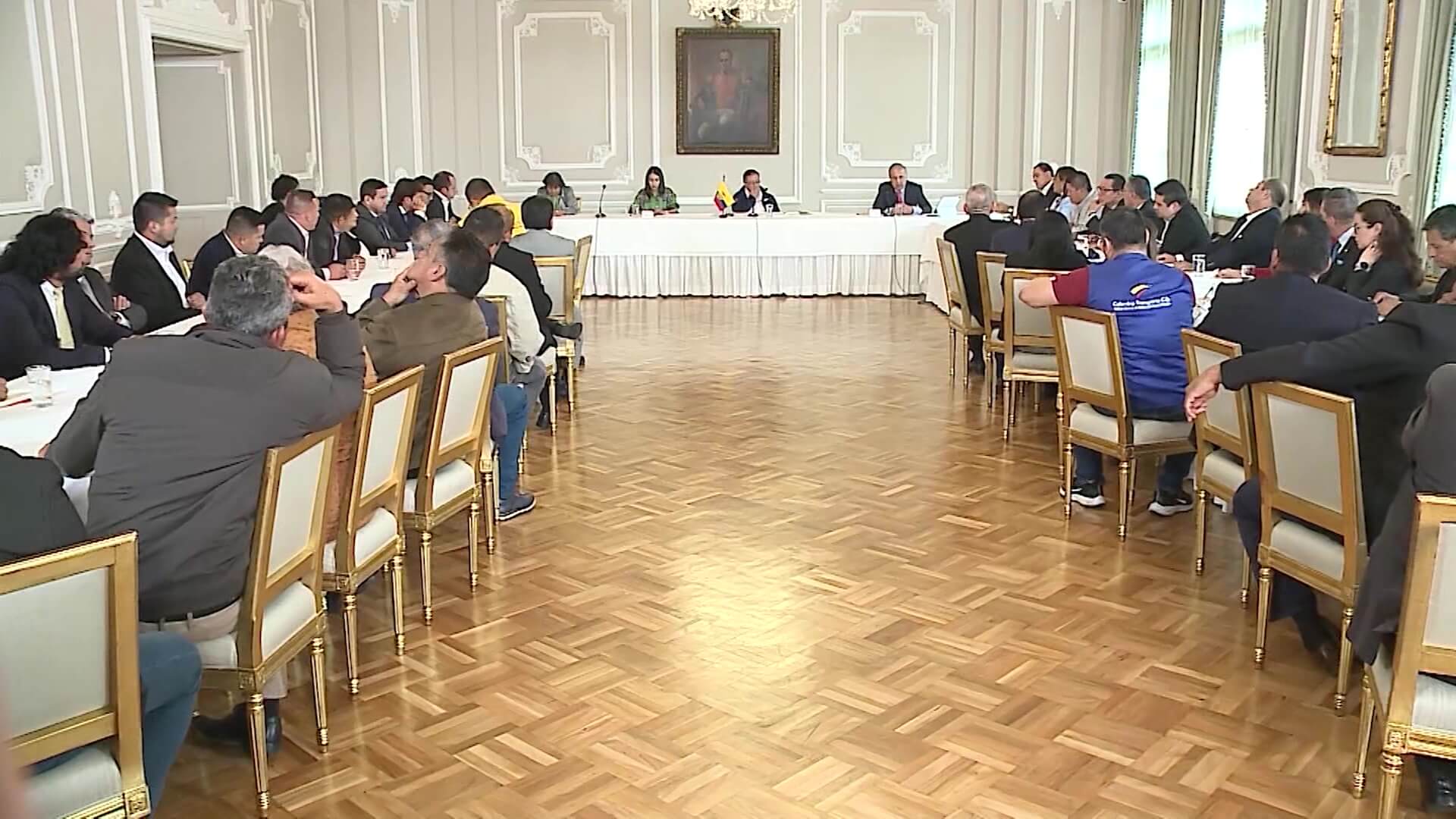 Reunión de taxistas y camioneros con Gobierno