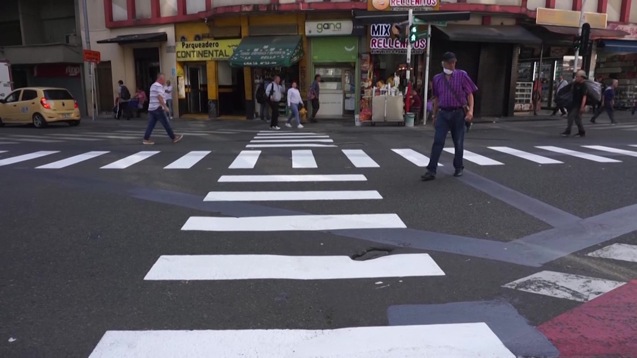 Arranca piloto de cruces peatonales diagonales