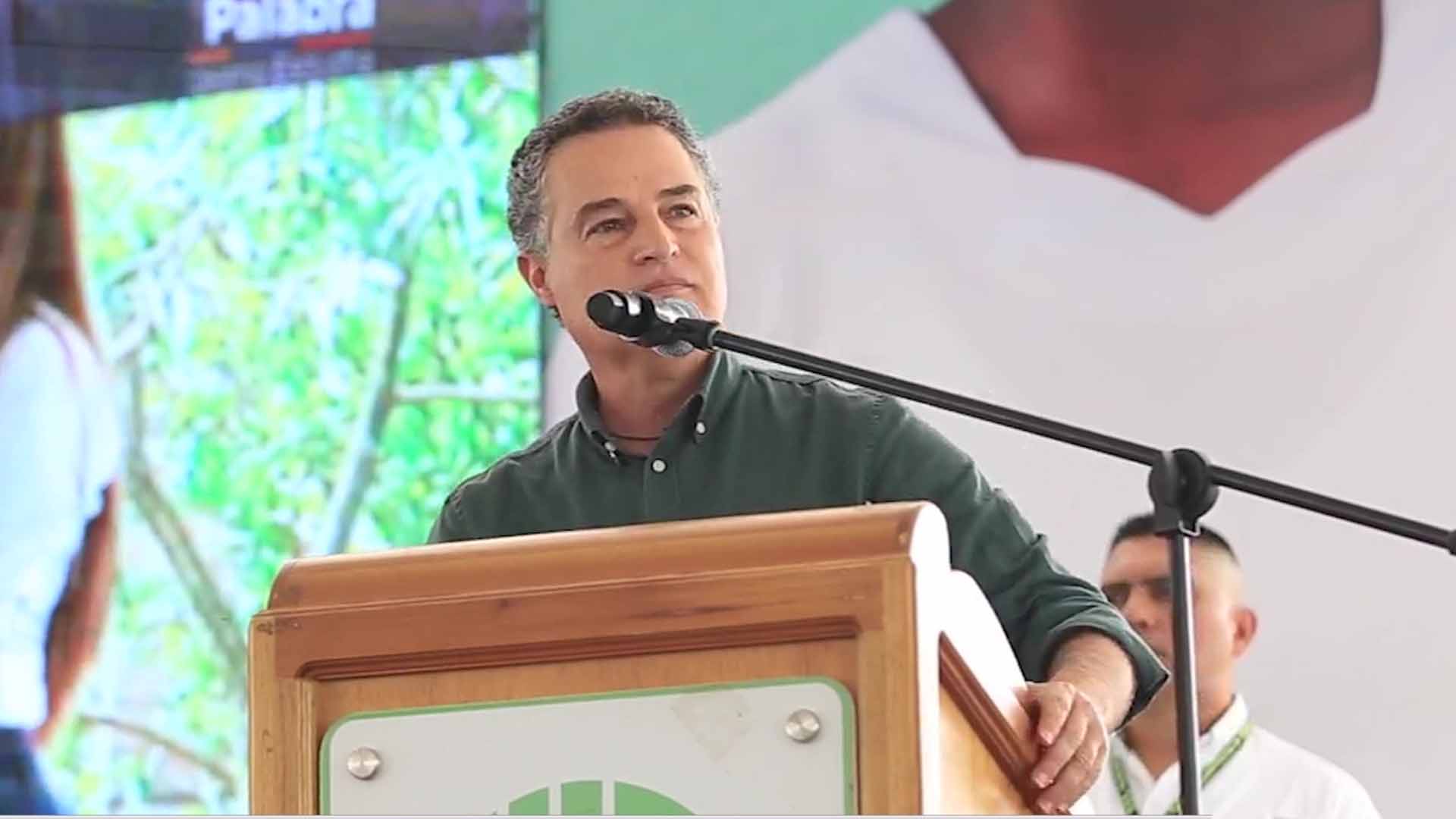 Gobernador participó en diálogos vinculantes