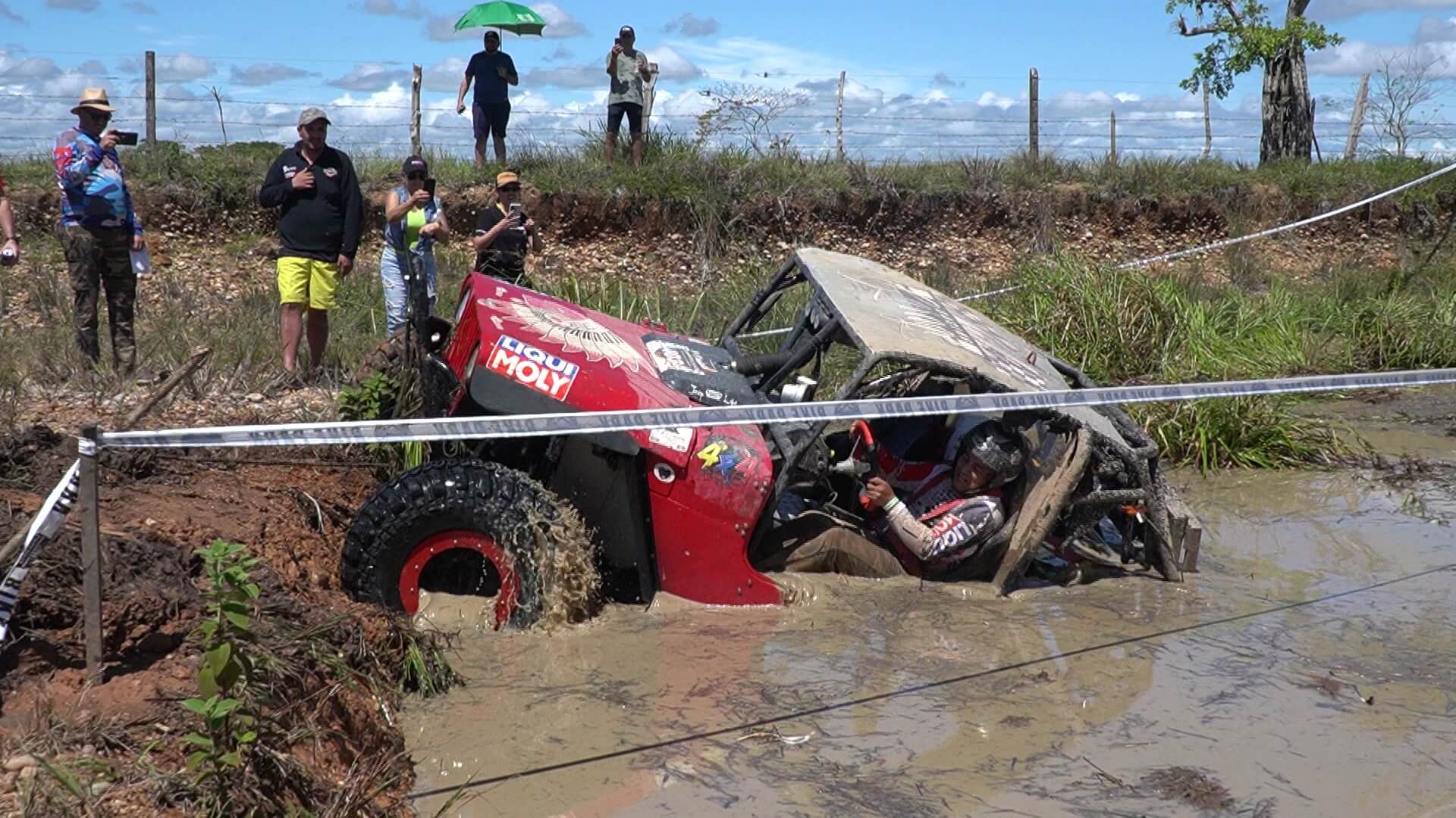 Overland puso a rugir motores en Puerto Berrío