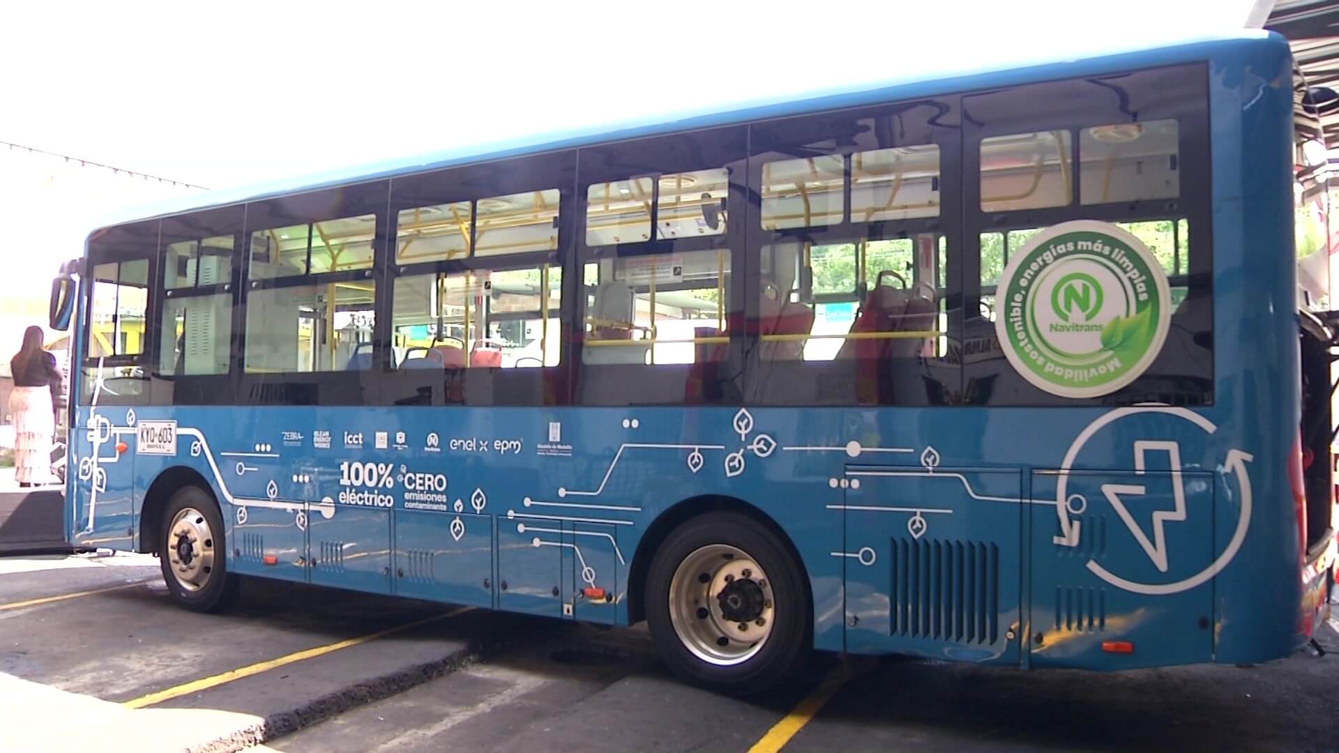 Primer bus eléctrico de empresa privada