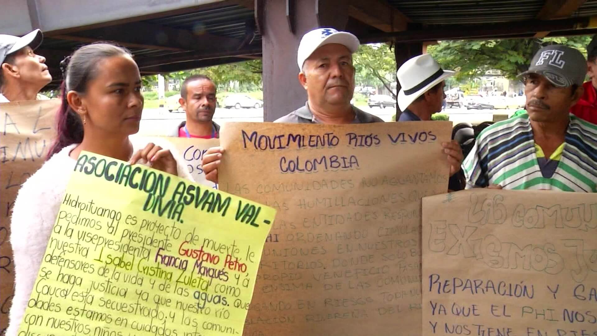 Protesta en sede de EPM por Hidroituango