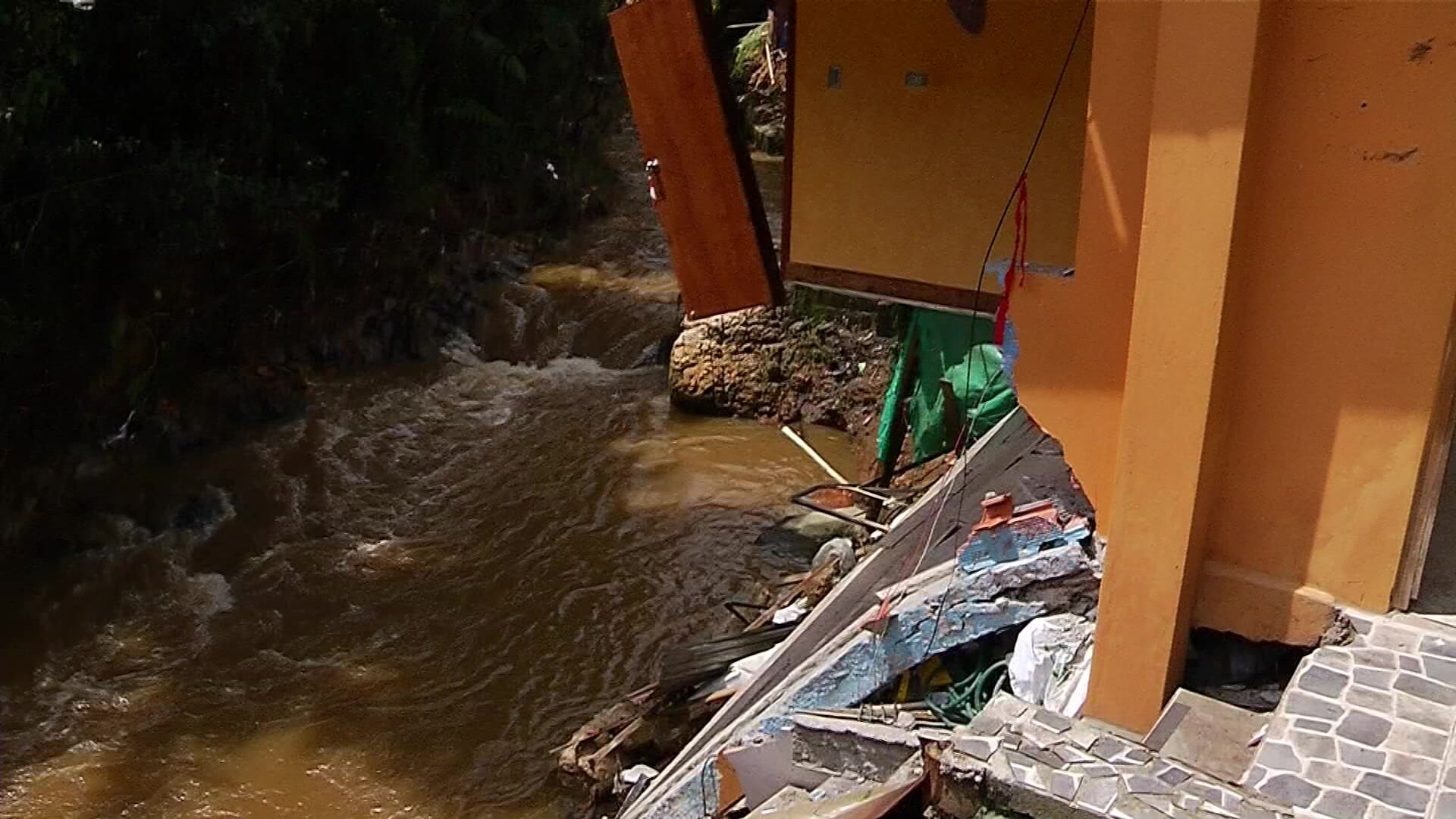 Urgencia manifiesta por efectos de lluvias en Envigado