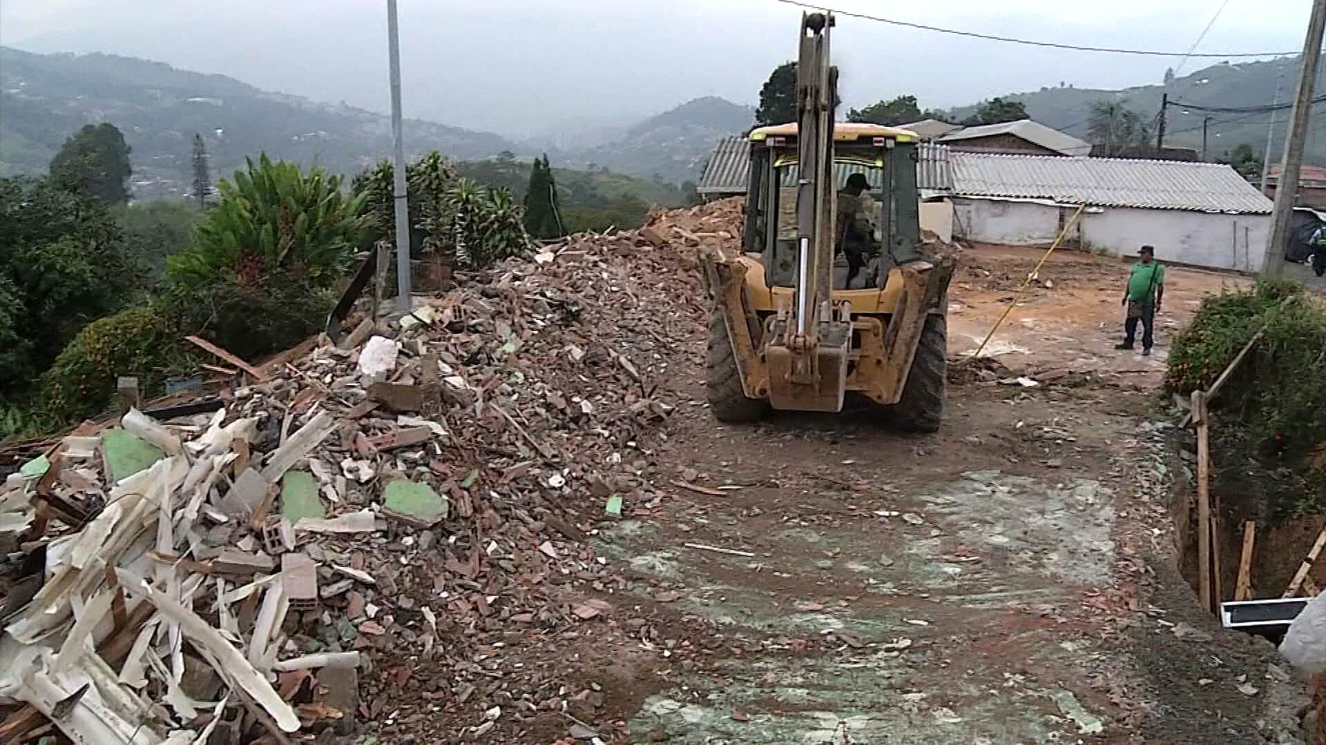 Habilitan paso más seguro en la vereda El Patio