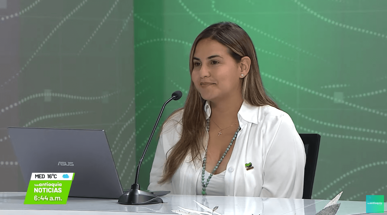 Entrevista con Lizeth Flórez Acevedo, directora Oficina de Pasaportes Antioquia