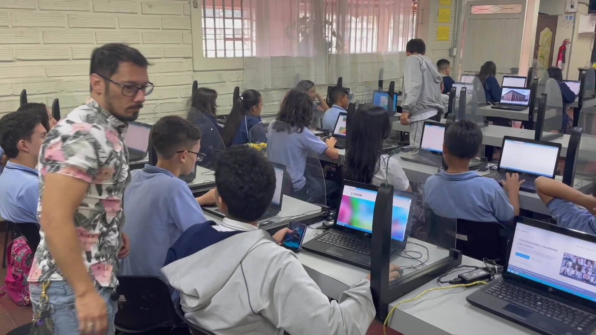 Sin acuerdo Secretaría de Educación y Colegio Empresarial