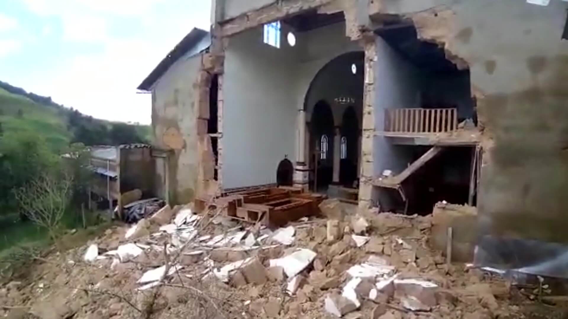 Temple of Aragon partially collapsed