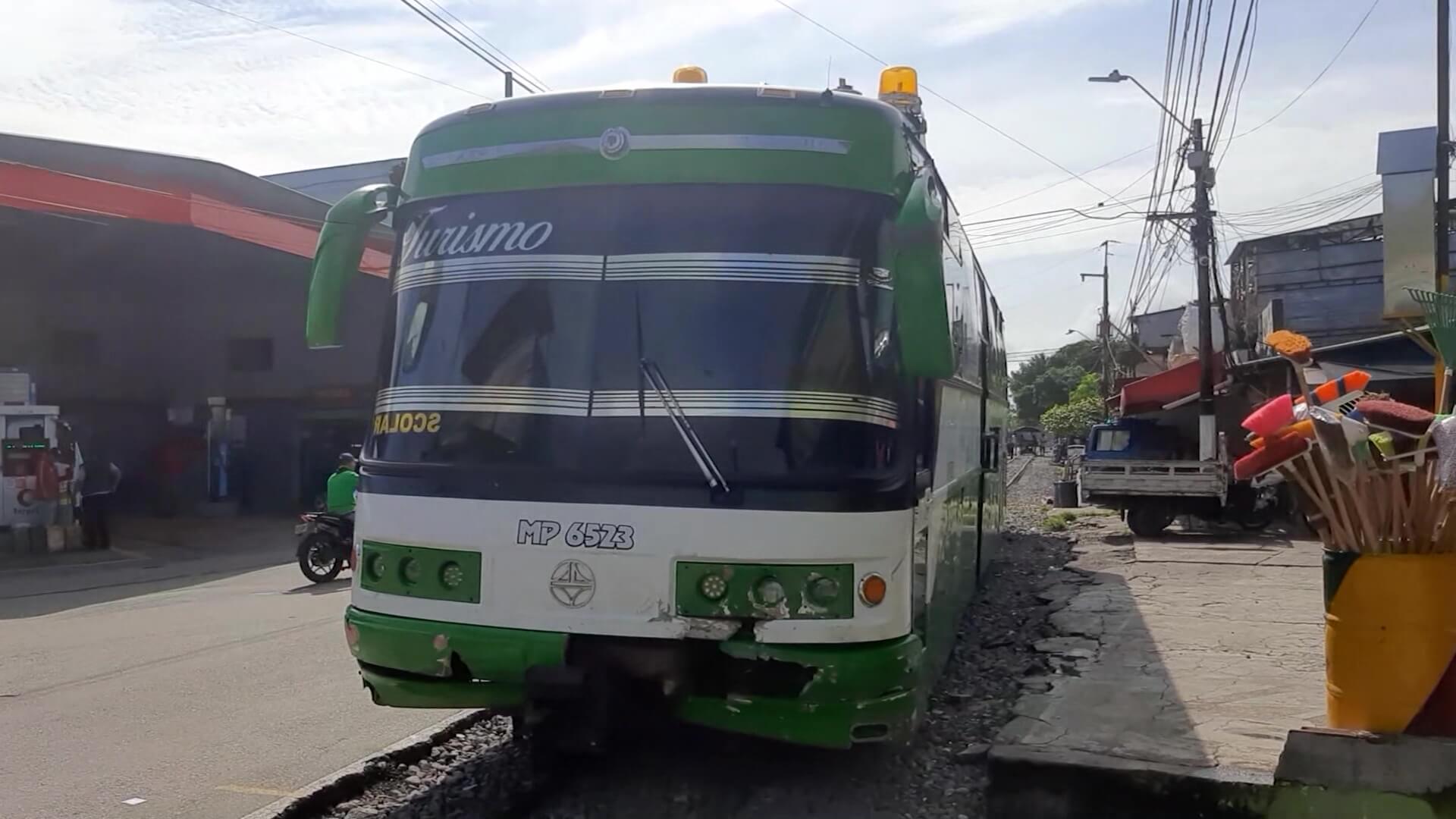 Atracado el ferrobús en Puerto Berrío