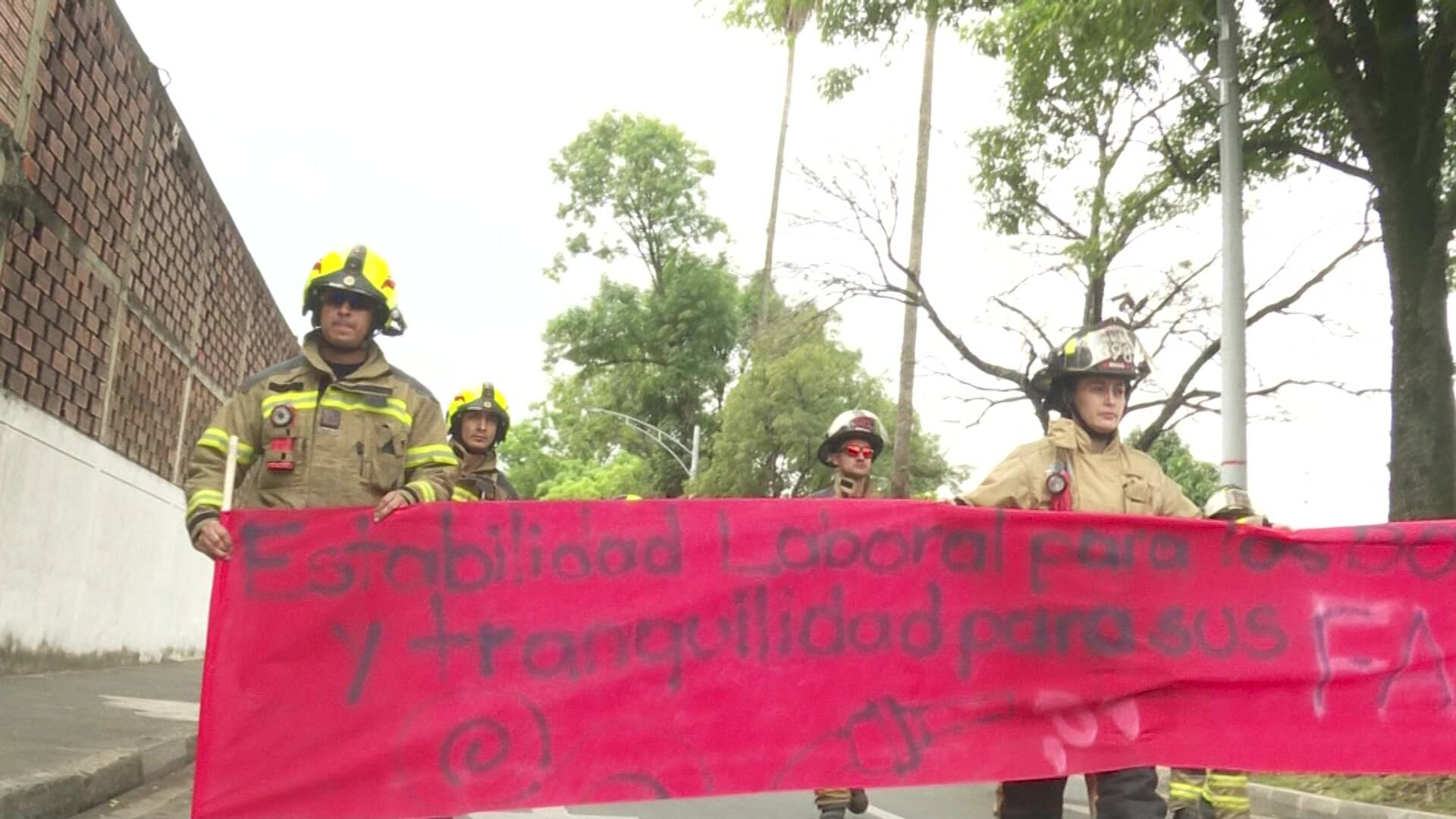 Bomberos piden que su oficio se profesionalice