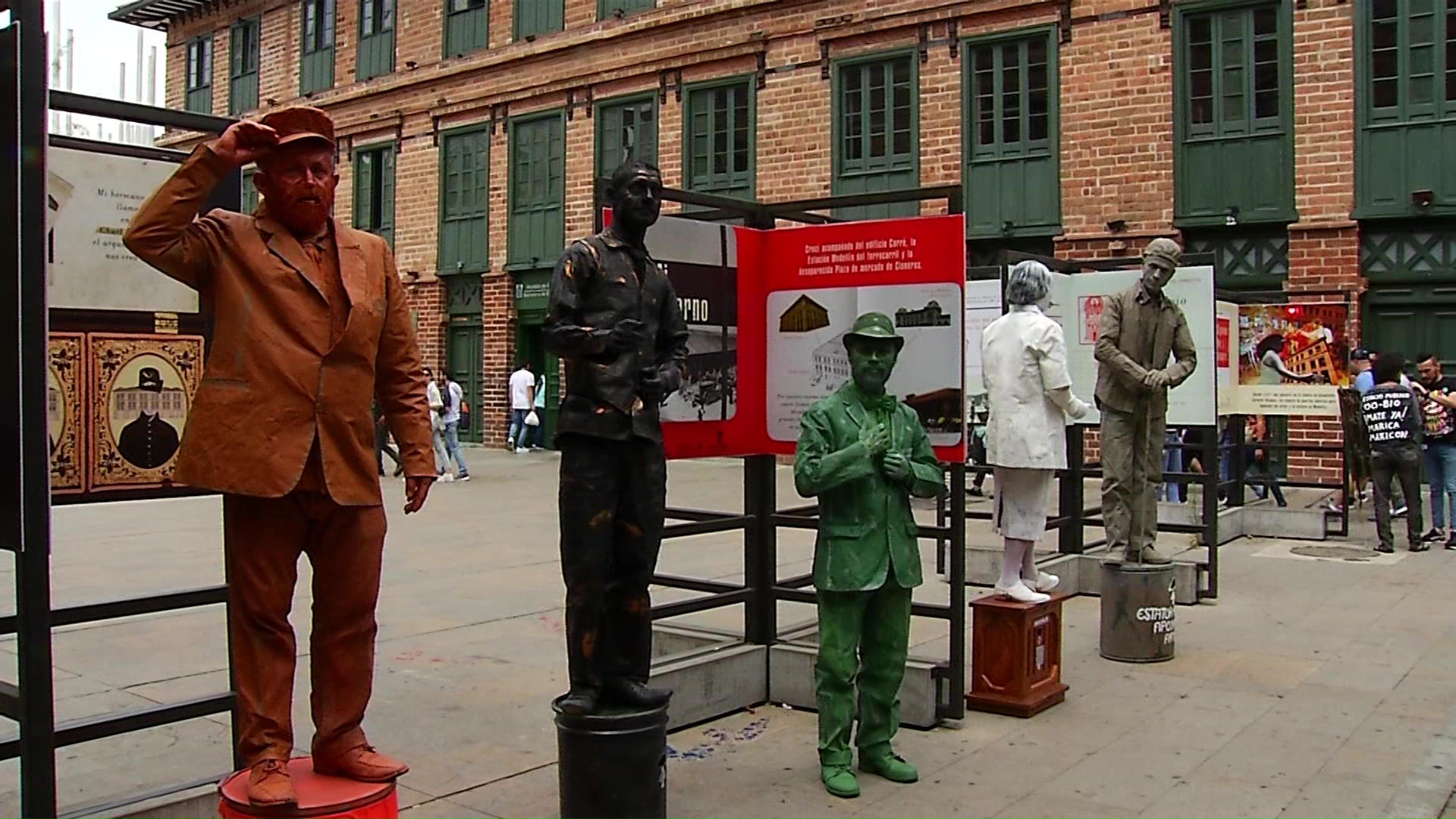 Estatuas humanas, manifestaciones artísticas de Medellín