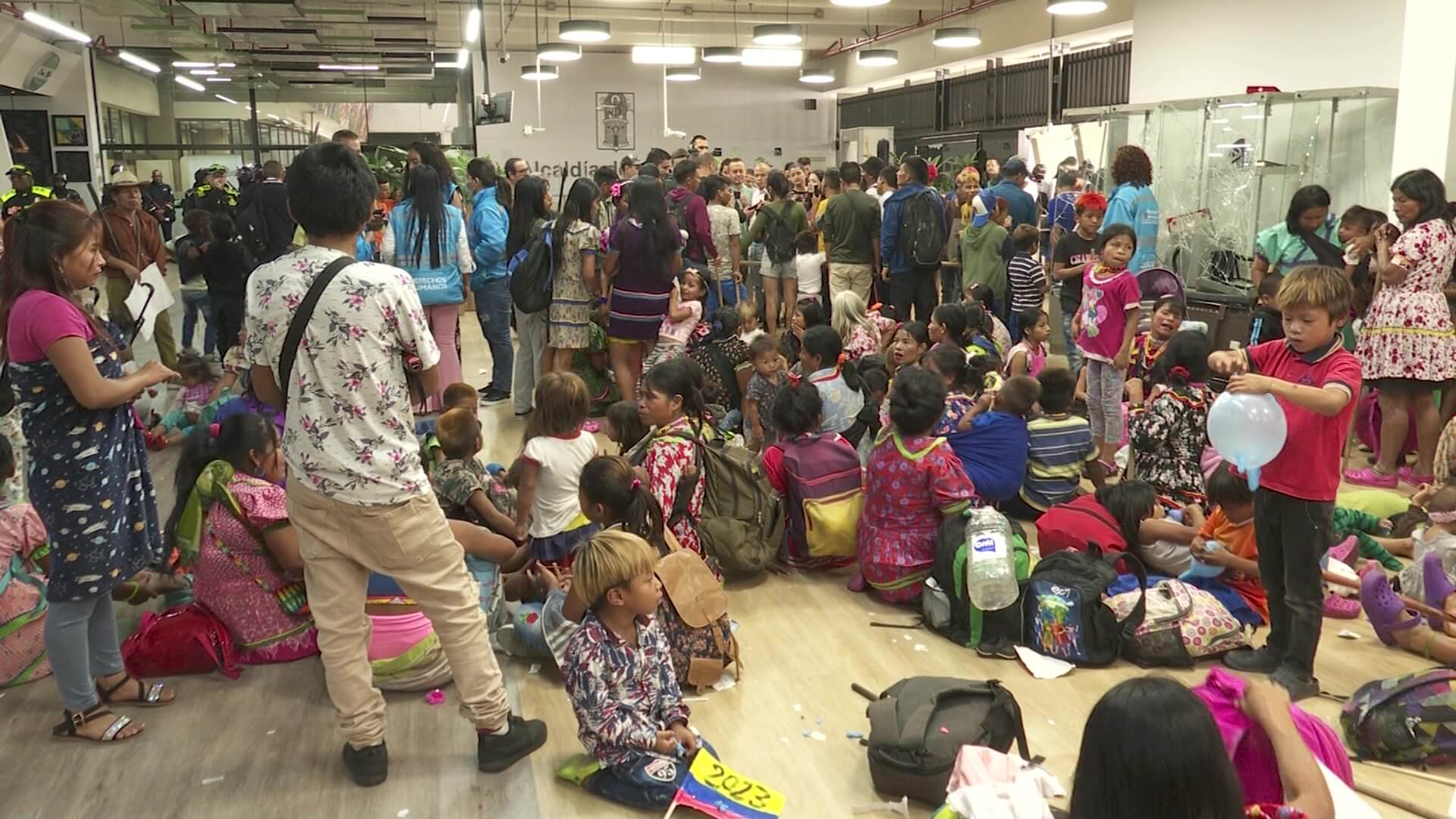 Evacuada Alcaldía por desmanes de indígenas