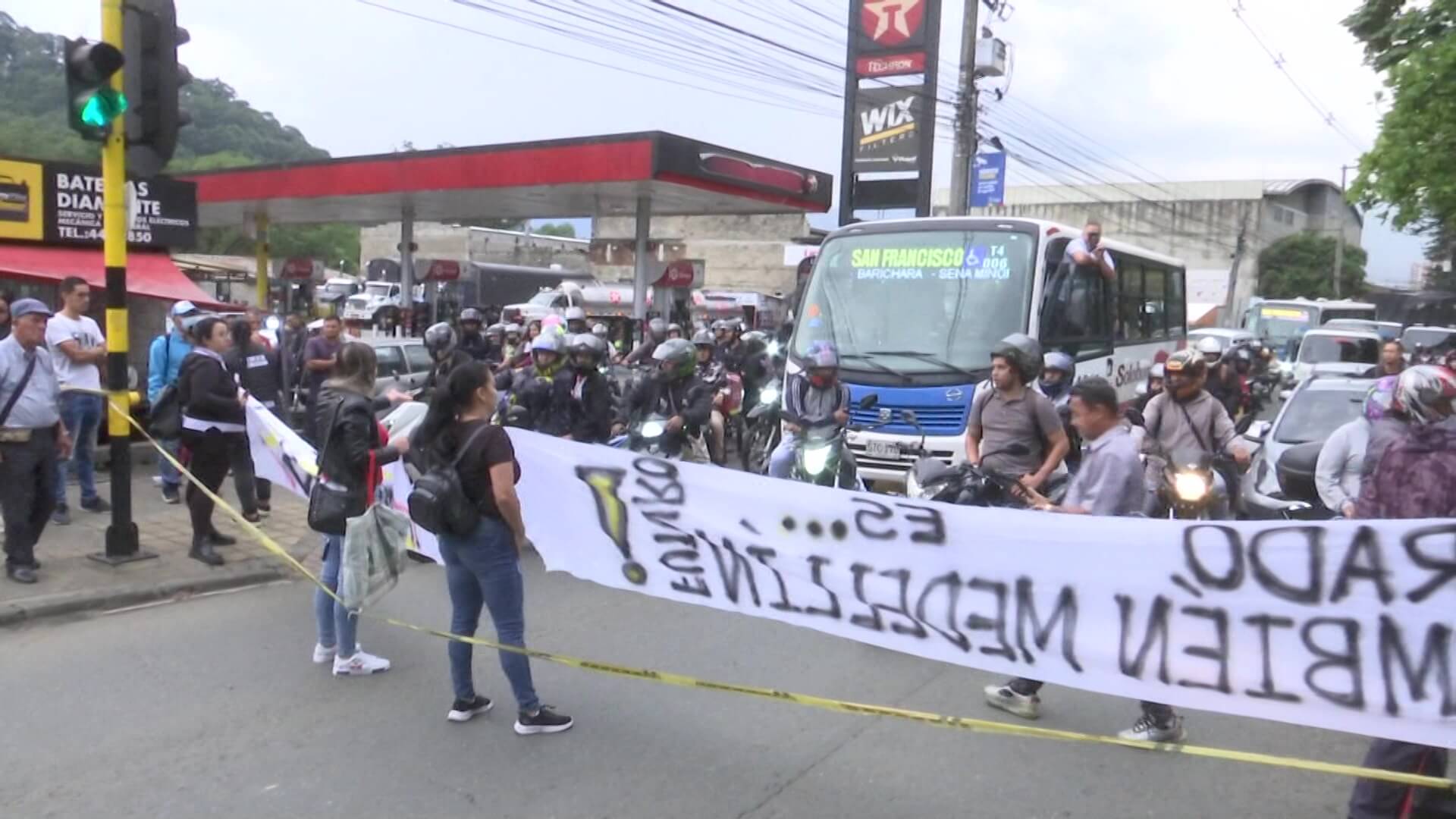 Habitantes de San Antonio de Prado protestan