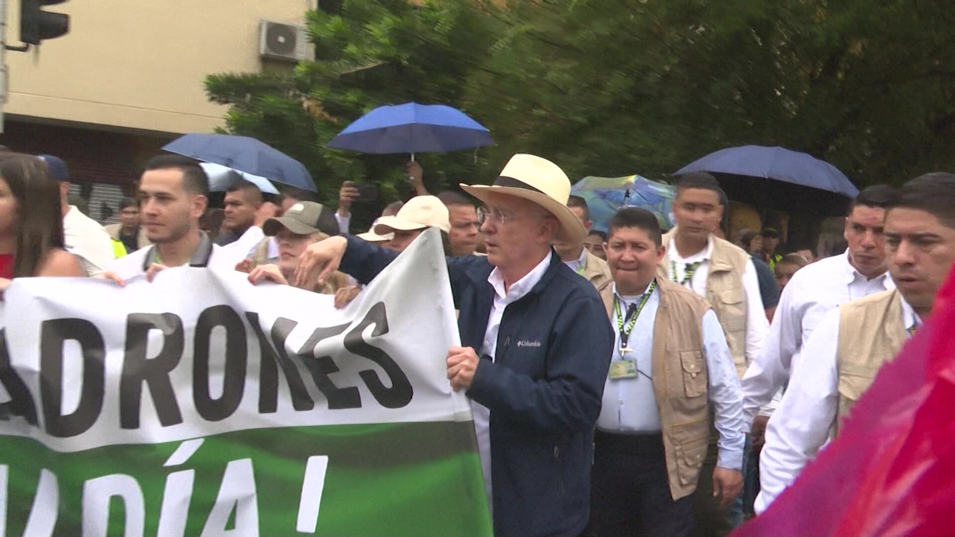 Marcha contra reformas del Gobierno