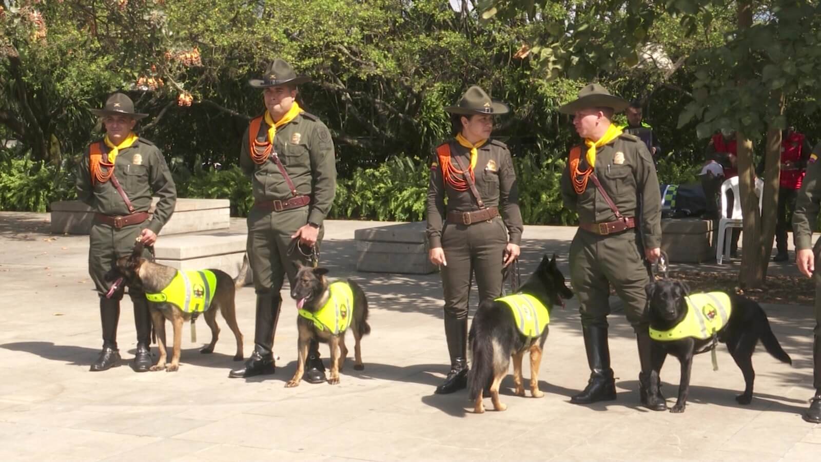 Policía sería retirada de MinDefensa