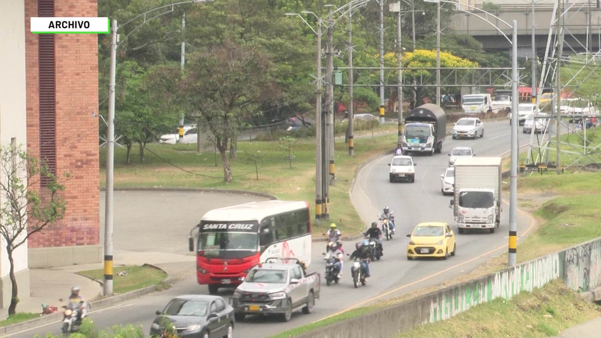 Primer día sin vías exentas para pico y placa