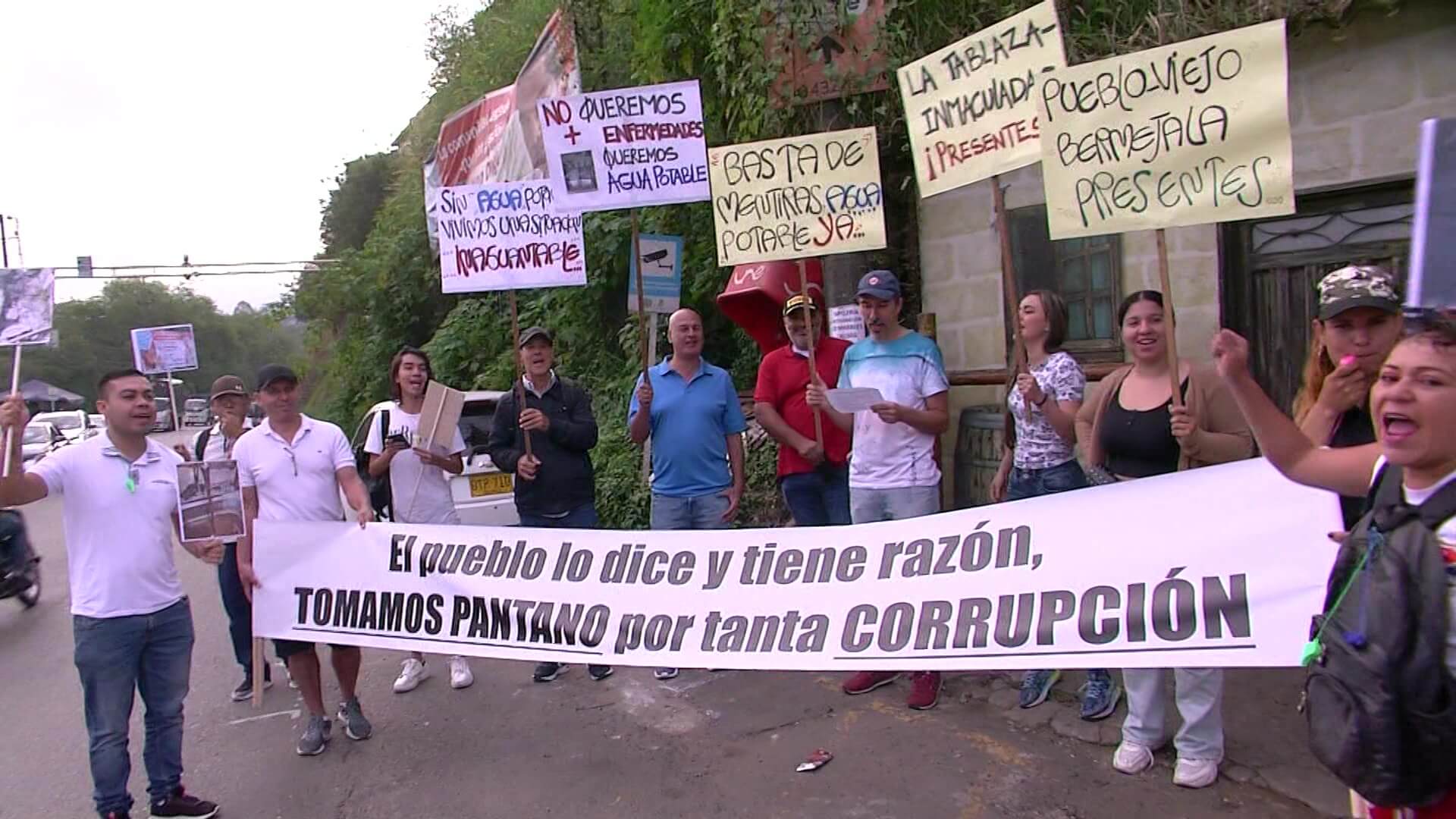 Protesta en La Estrella para pedir alcantarillado