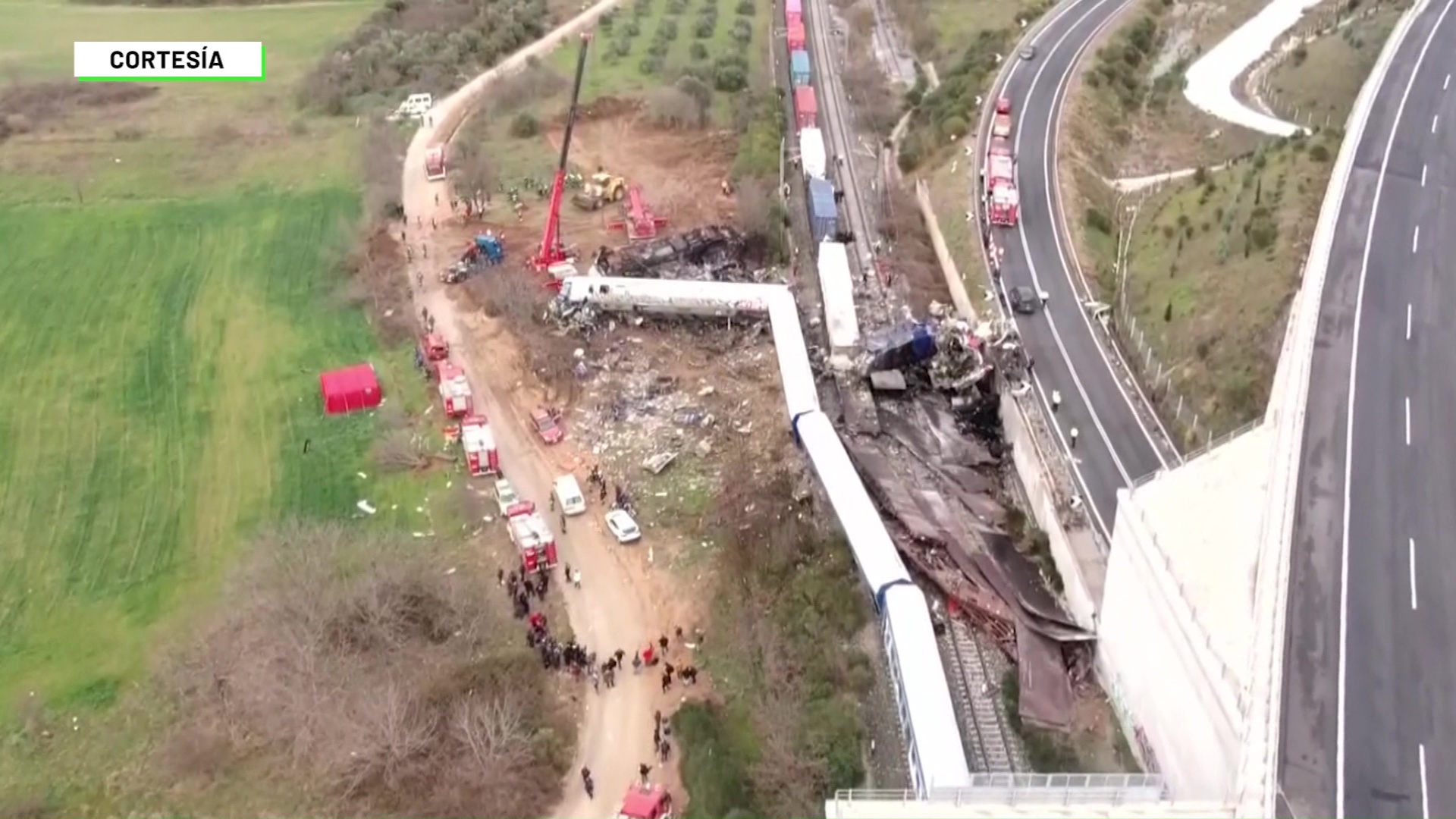 Comunidad indignada por accidente de trenes