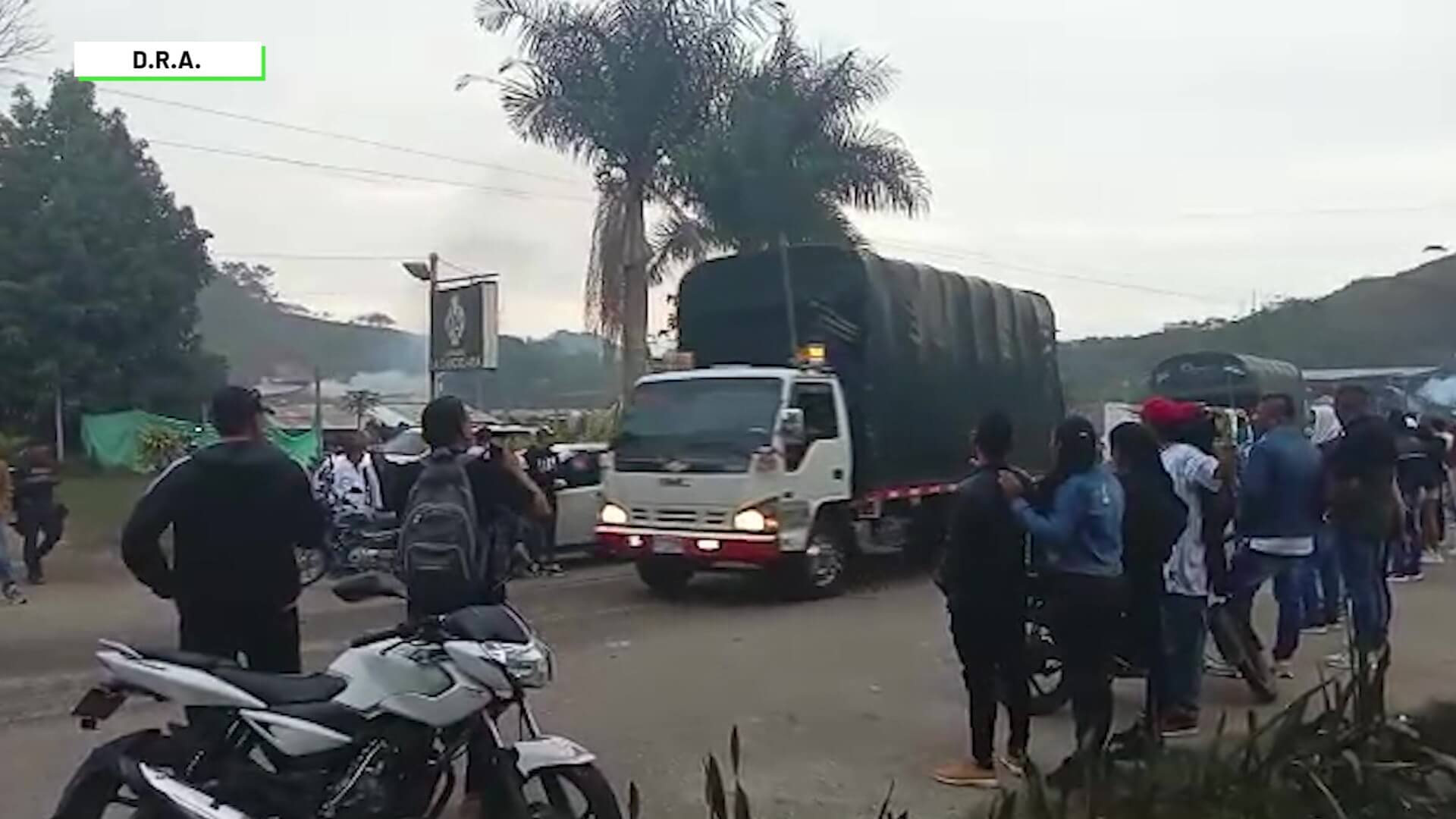 Habilitan paso humanitario para vehículos en Yalí