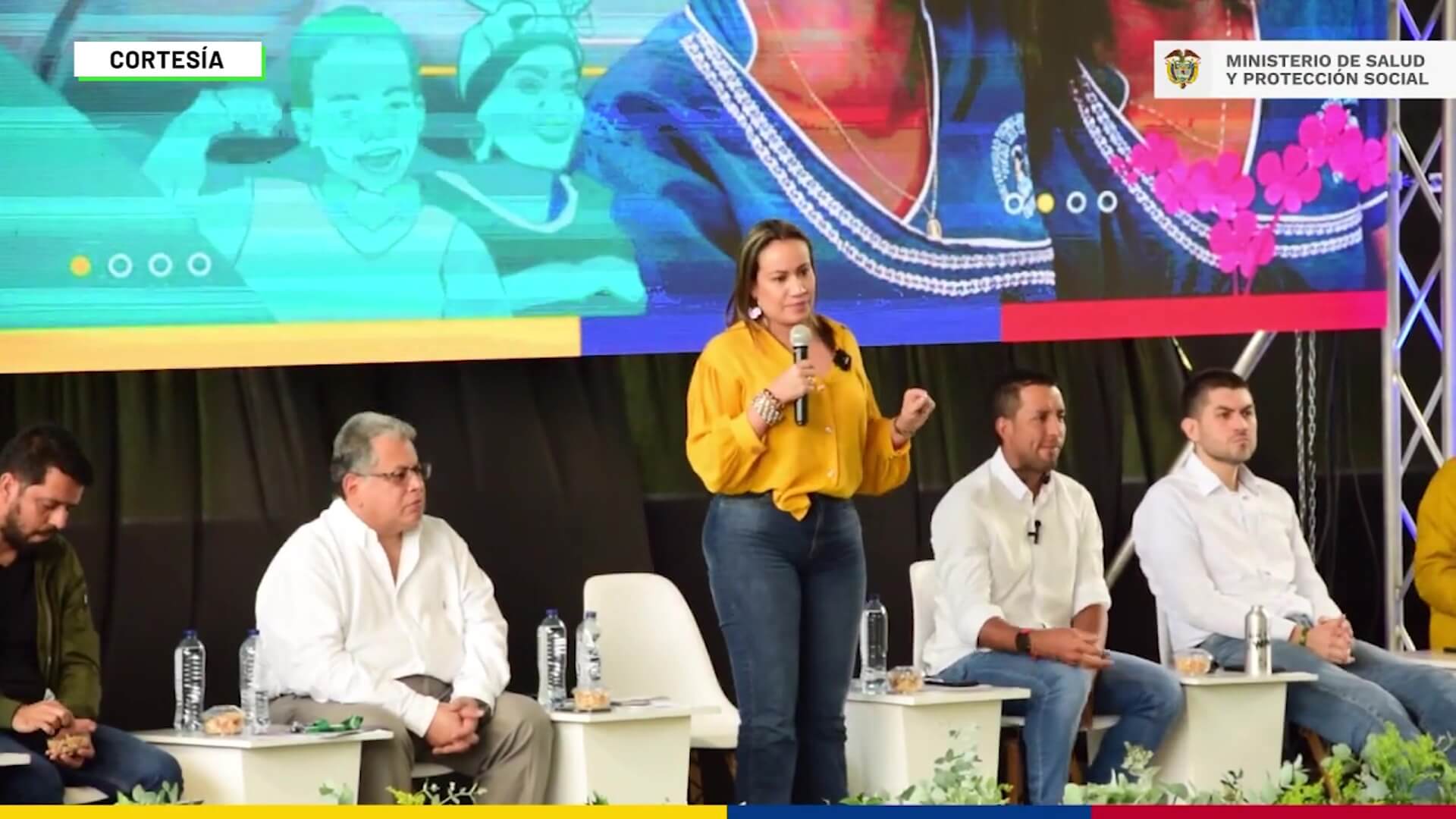 Ministra de Salud defiende la reforma