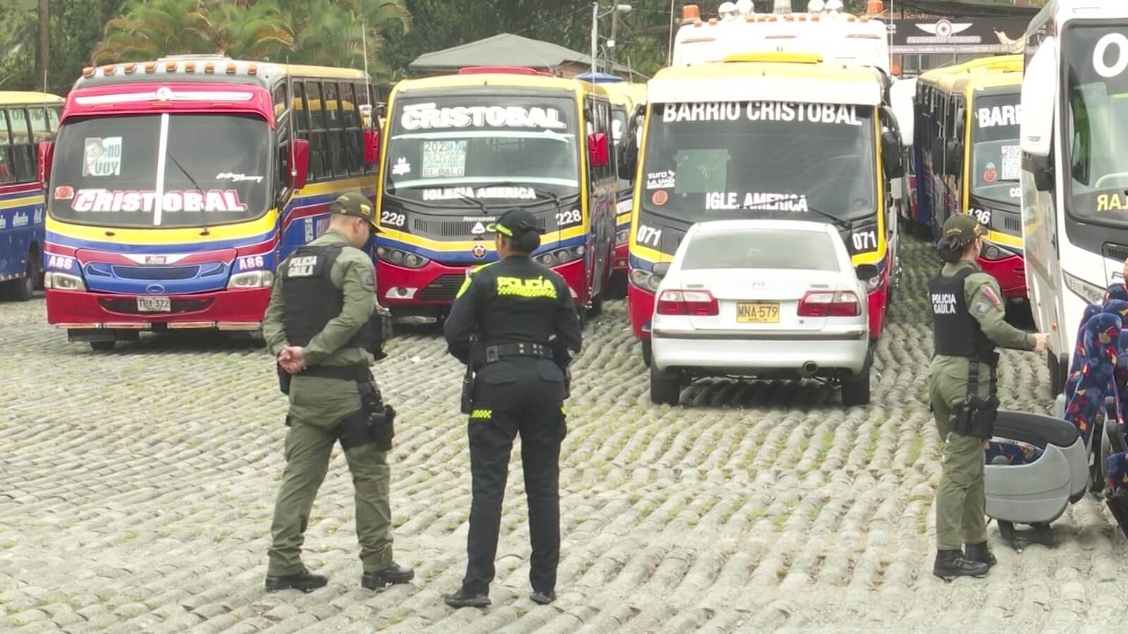 Tras paro, conductores restablecen servicio