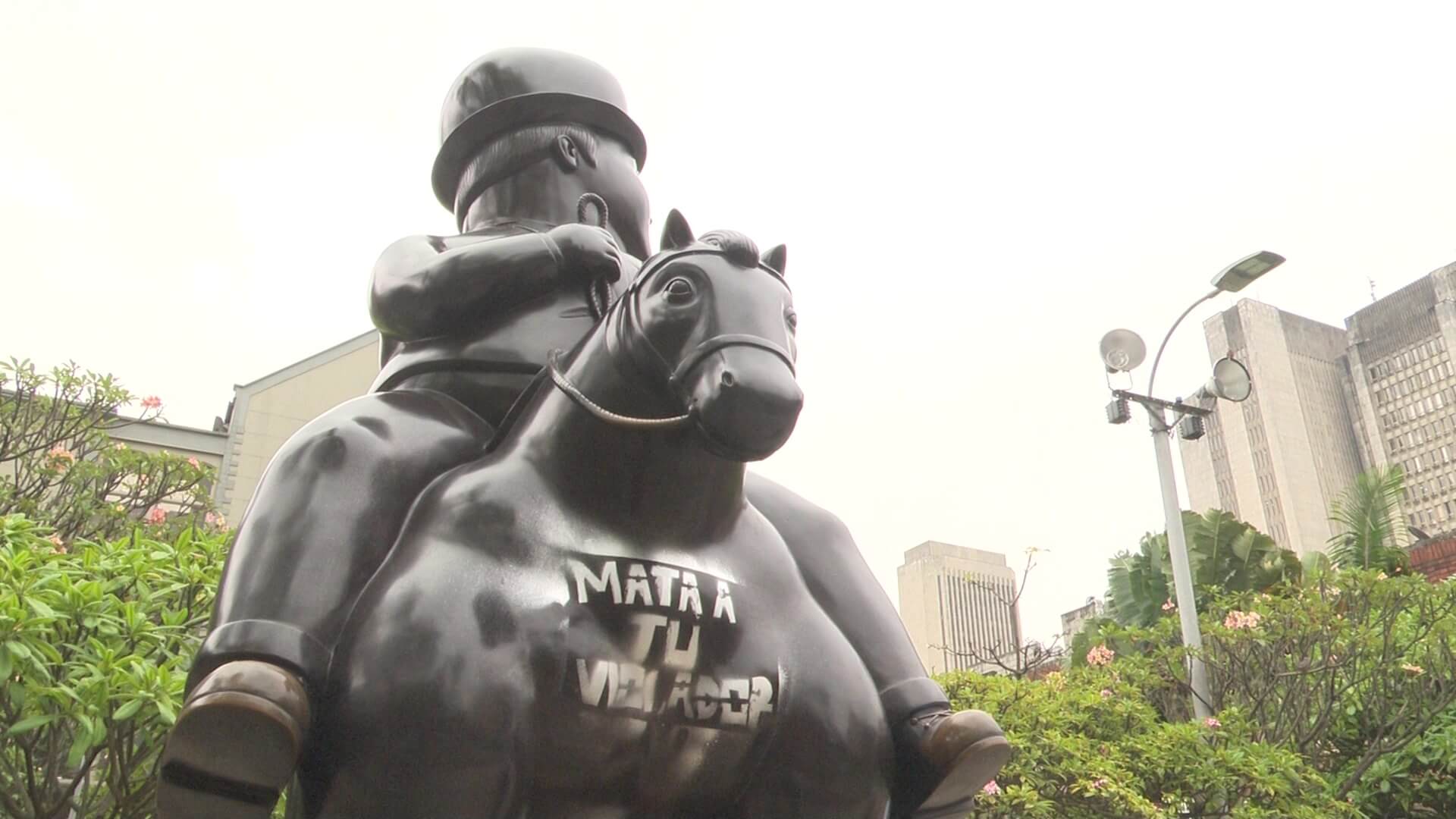 Vandalizadas 12 esculturas del maestro Botero