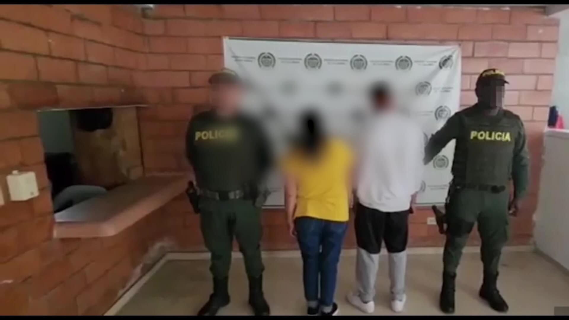 Dejaba que su hijo abusara de la menor de la familia