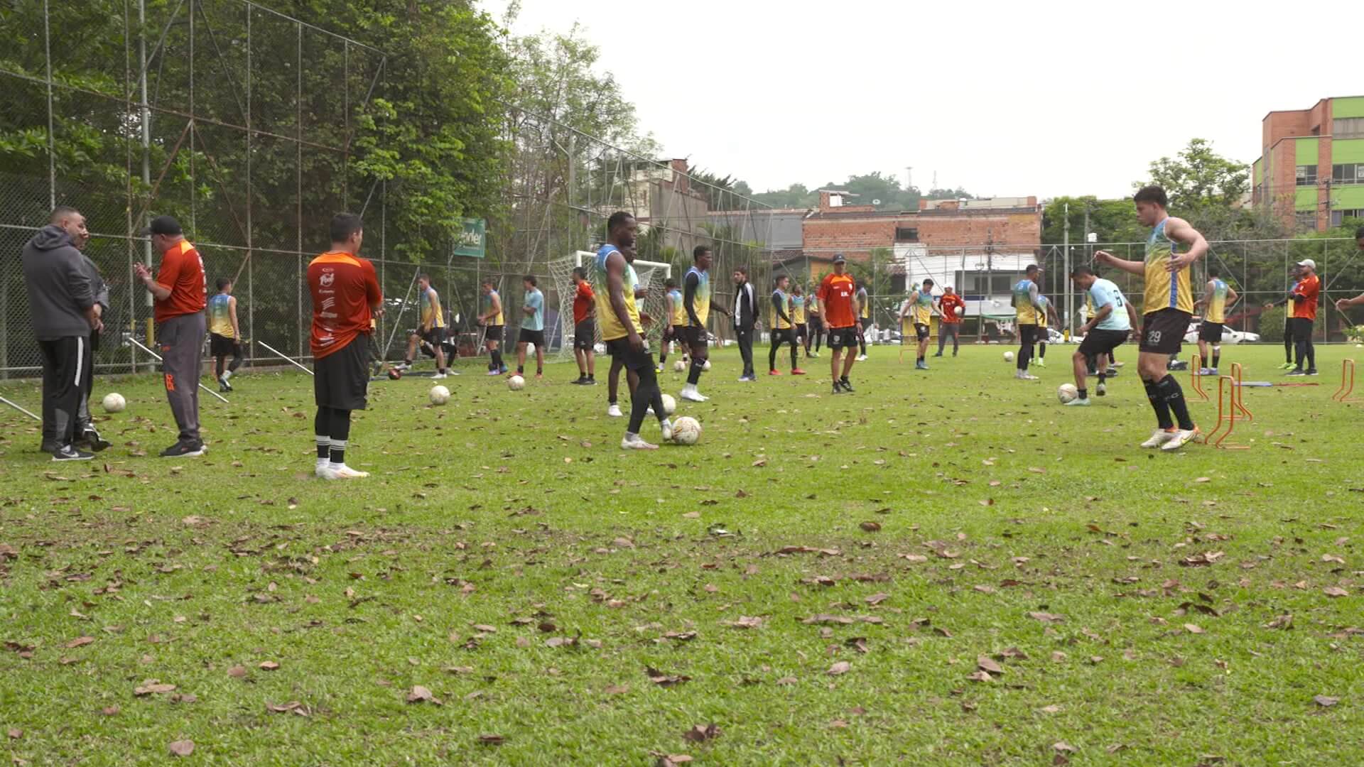 Envigado recibirá a Nacional con hinchas