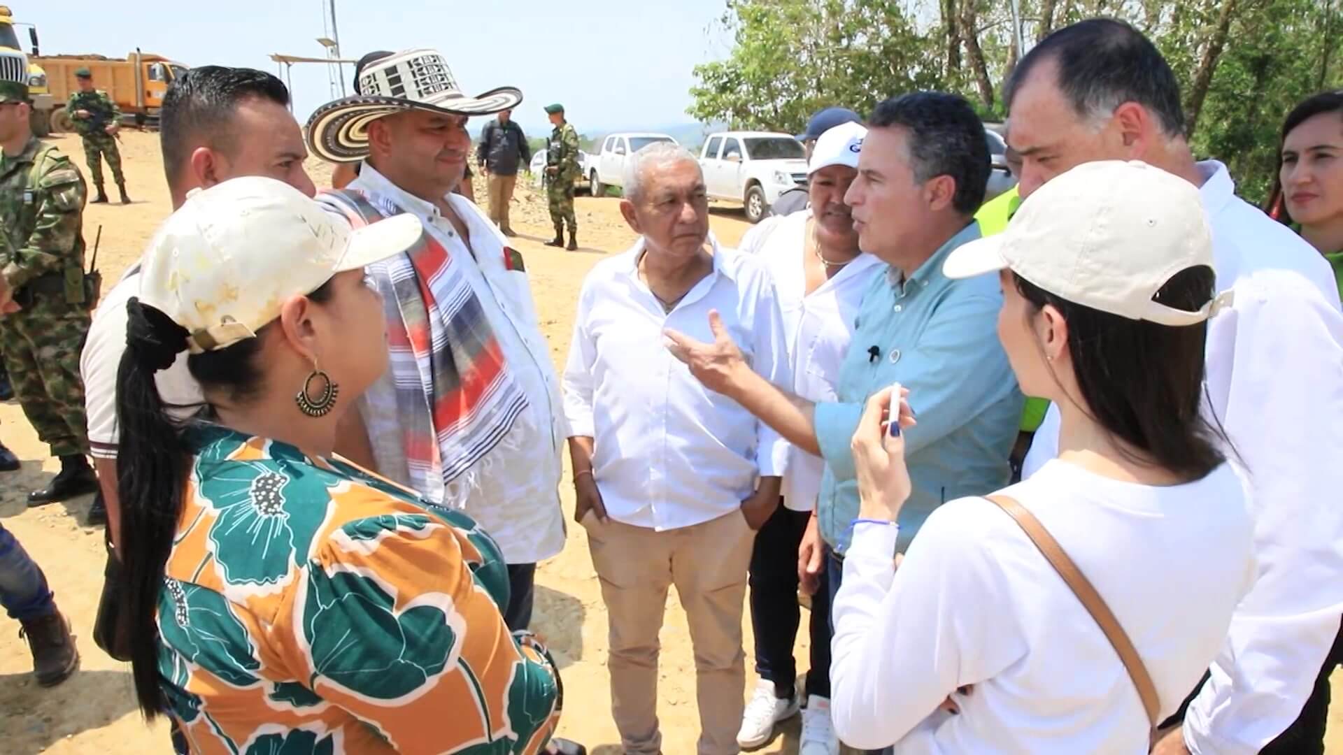 Gobernador expone ejemplo de minería en Bajo Cauca