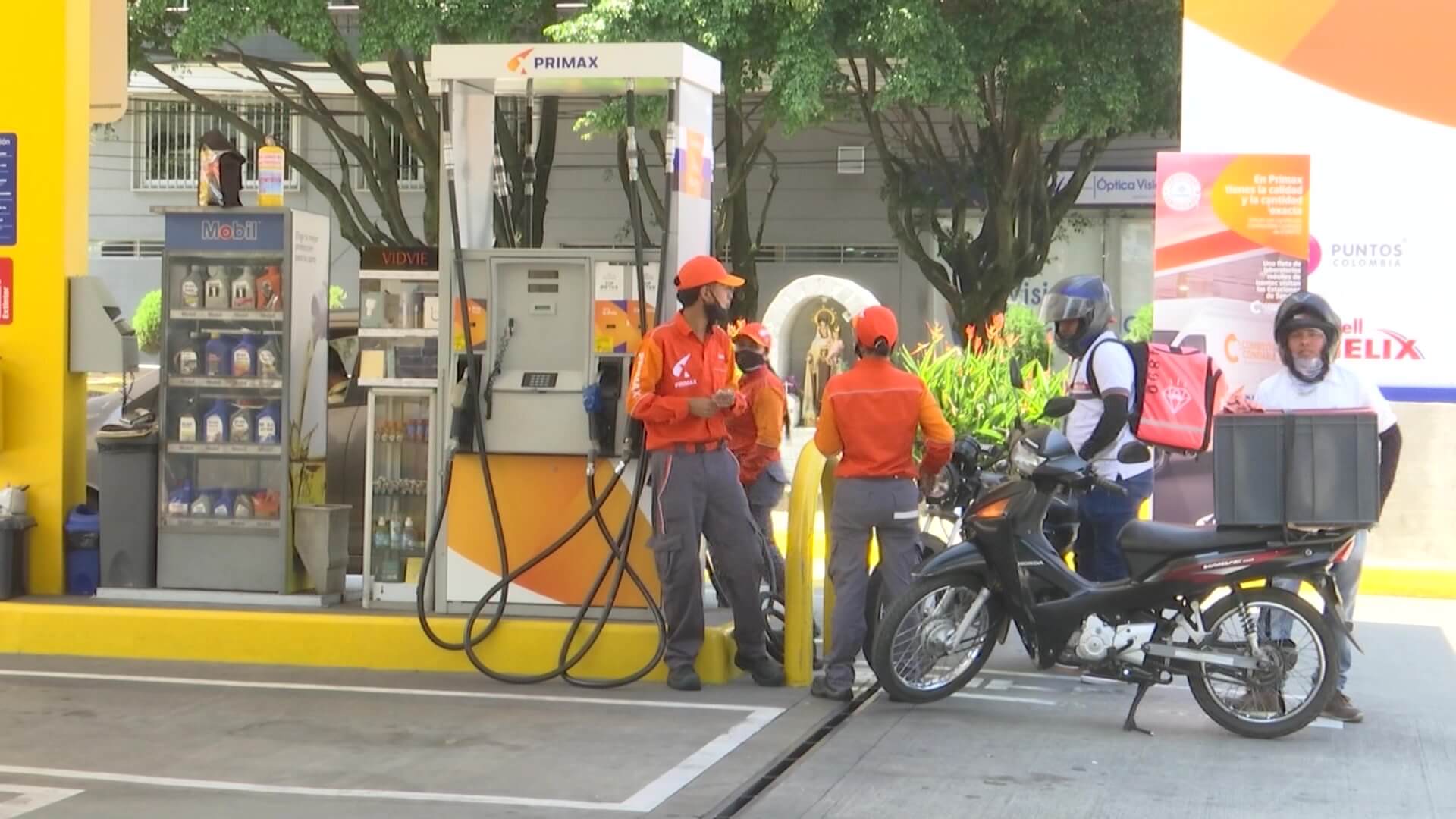 Hoy gasolina subió 400 pesos en promedio