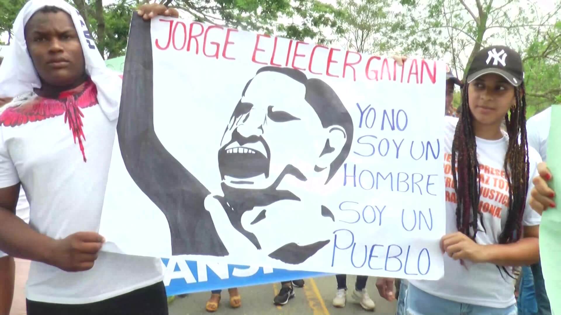 Líderes y víctimas del conflicto salieron a marchar