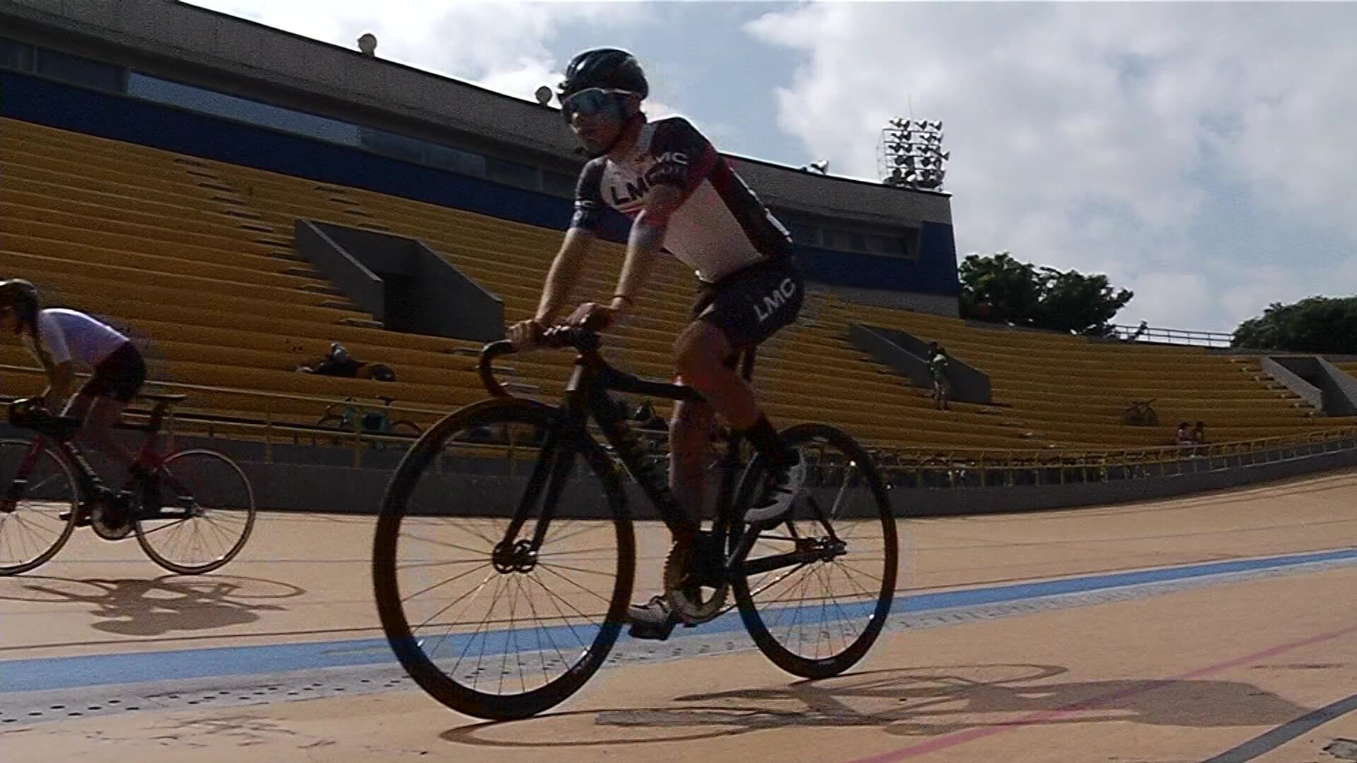 Rueda en Medellín el Grand Prix Nacional de Pista