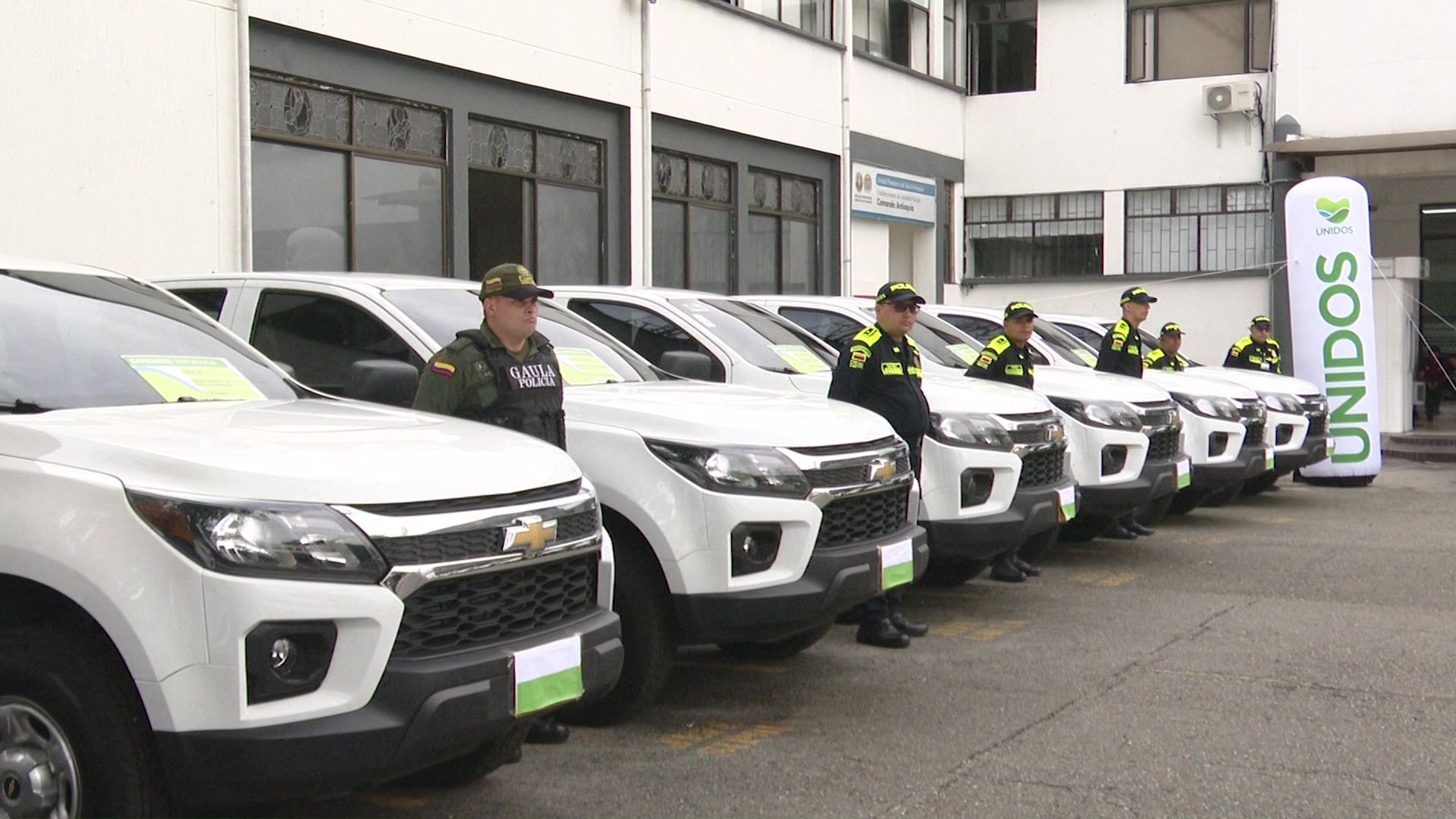 Entregan 27 carros para la seguridad en Antioquia