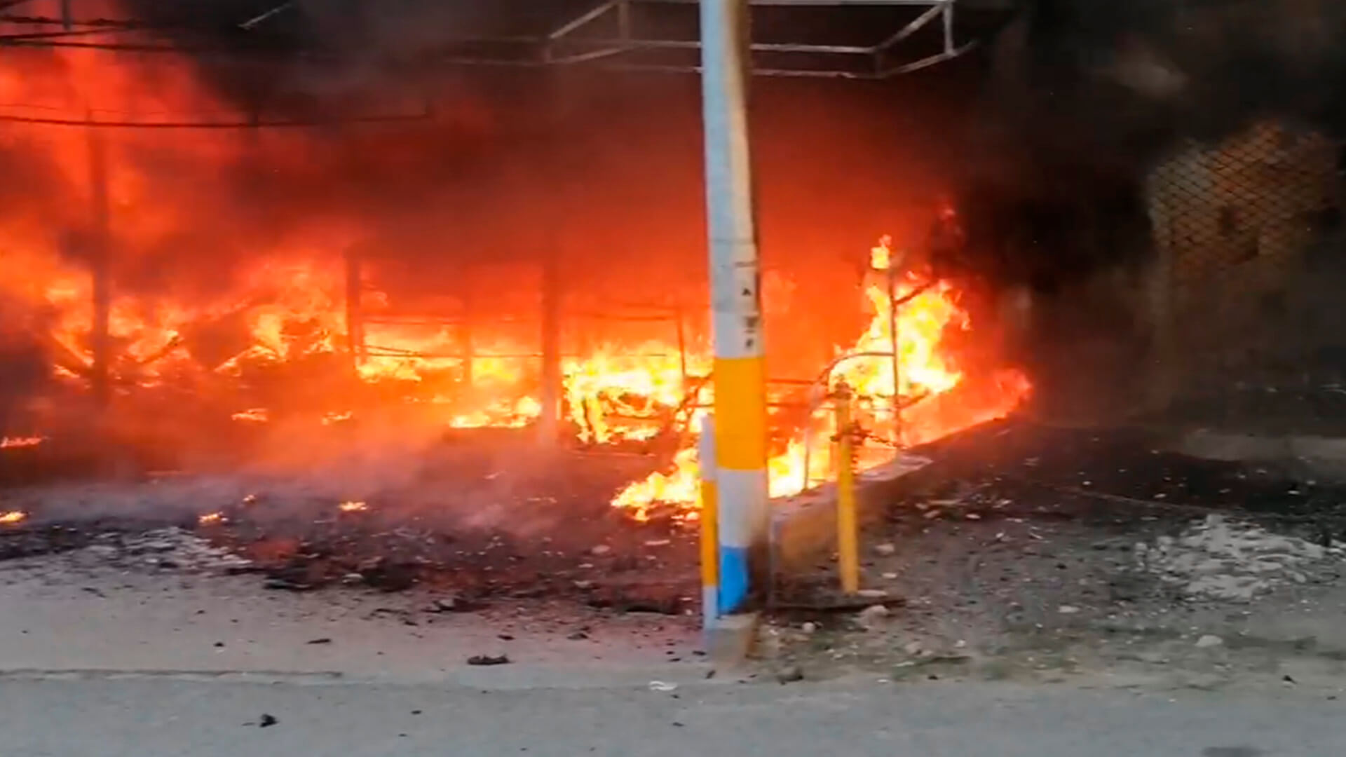 Incendio en taller de motocicletas en Santa Fe de Antioquia