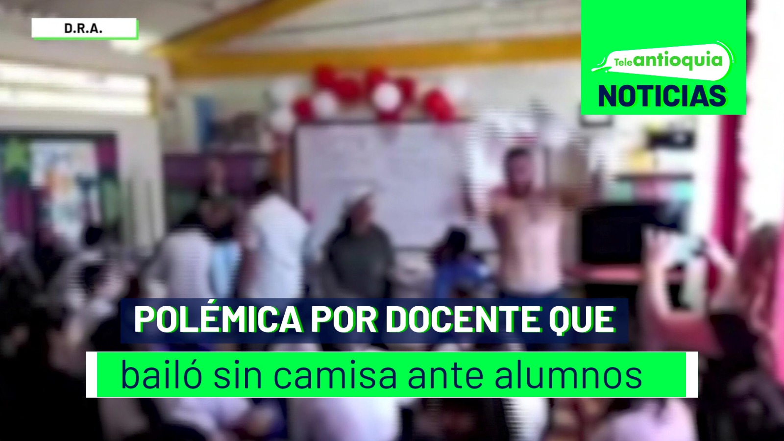 Polémica por docente que bailó sin camisa ante alumnos