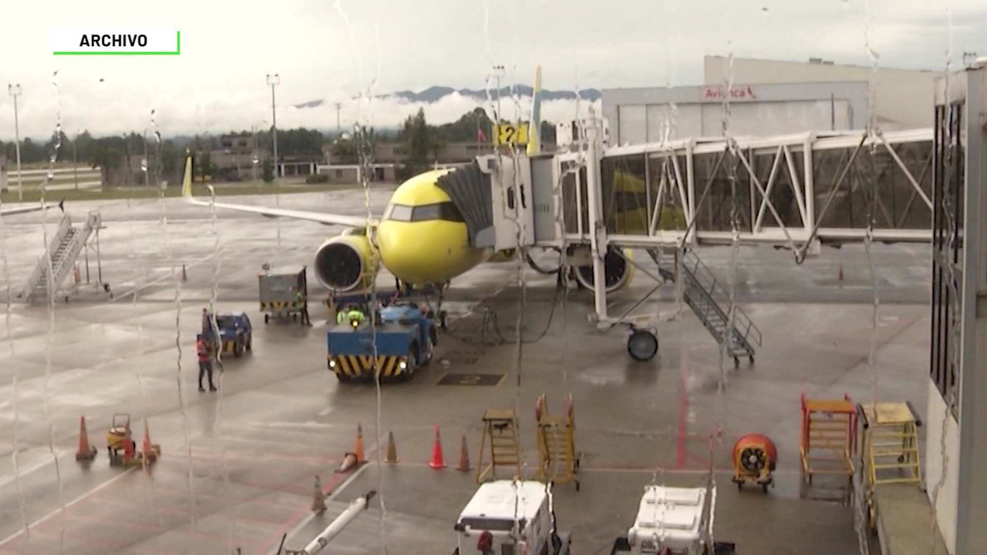 Reacciones encontradas entre la Aerocivil y Avianca